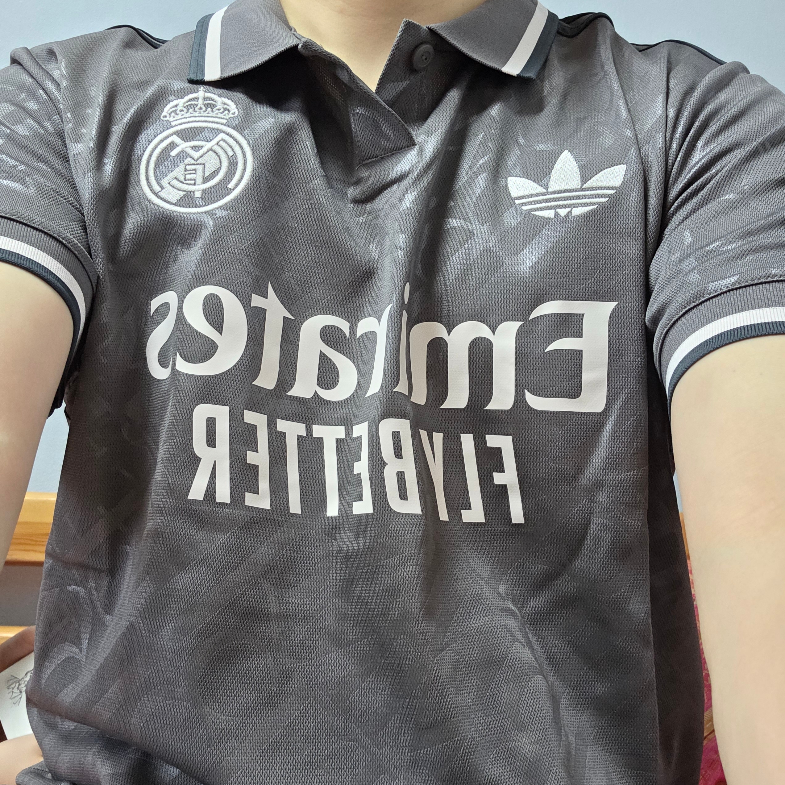 Adidas Real Madrid 2024/25 3rd Jersey Charcoal - KR Sizing (Non Marking Ver.) 착용 스타일