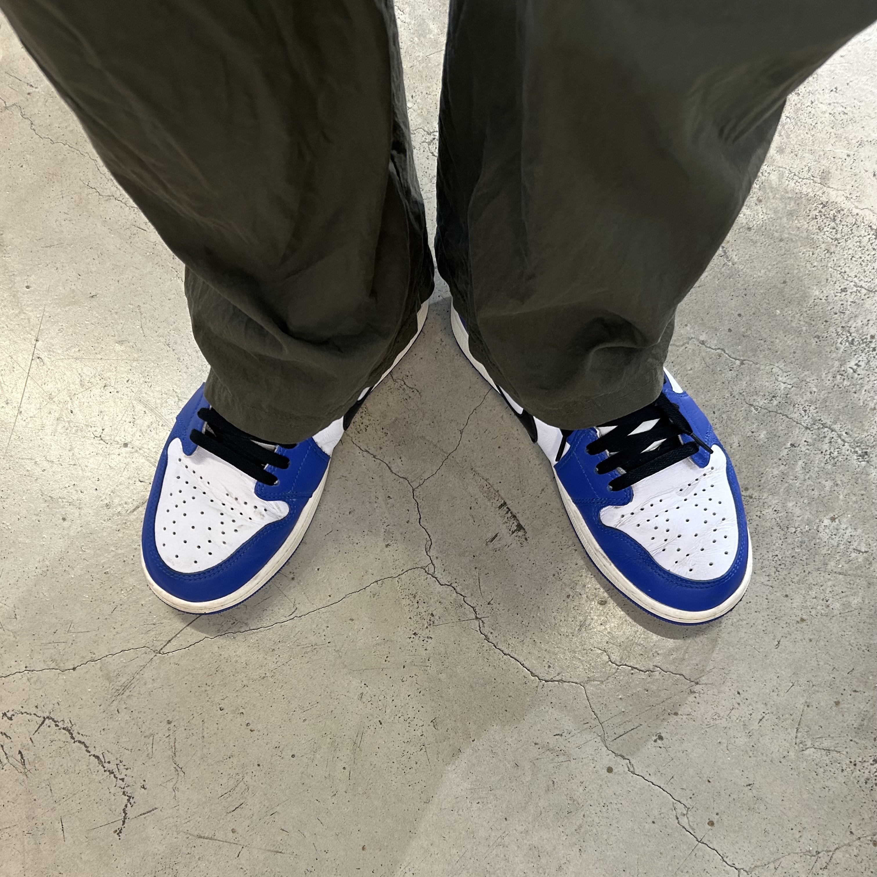 Jordan 1 Retro Low OG Game Royal, Supreme Military Camp Cap Black - 25SS 착용 스타일 - 2