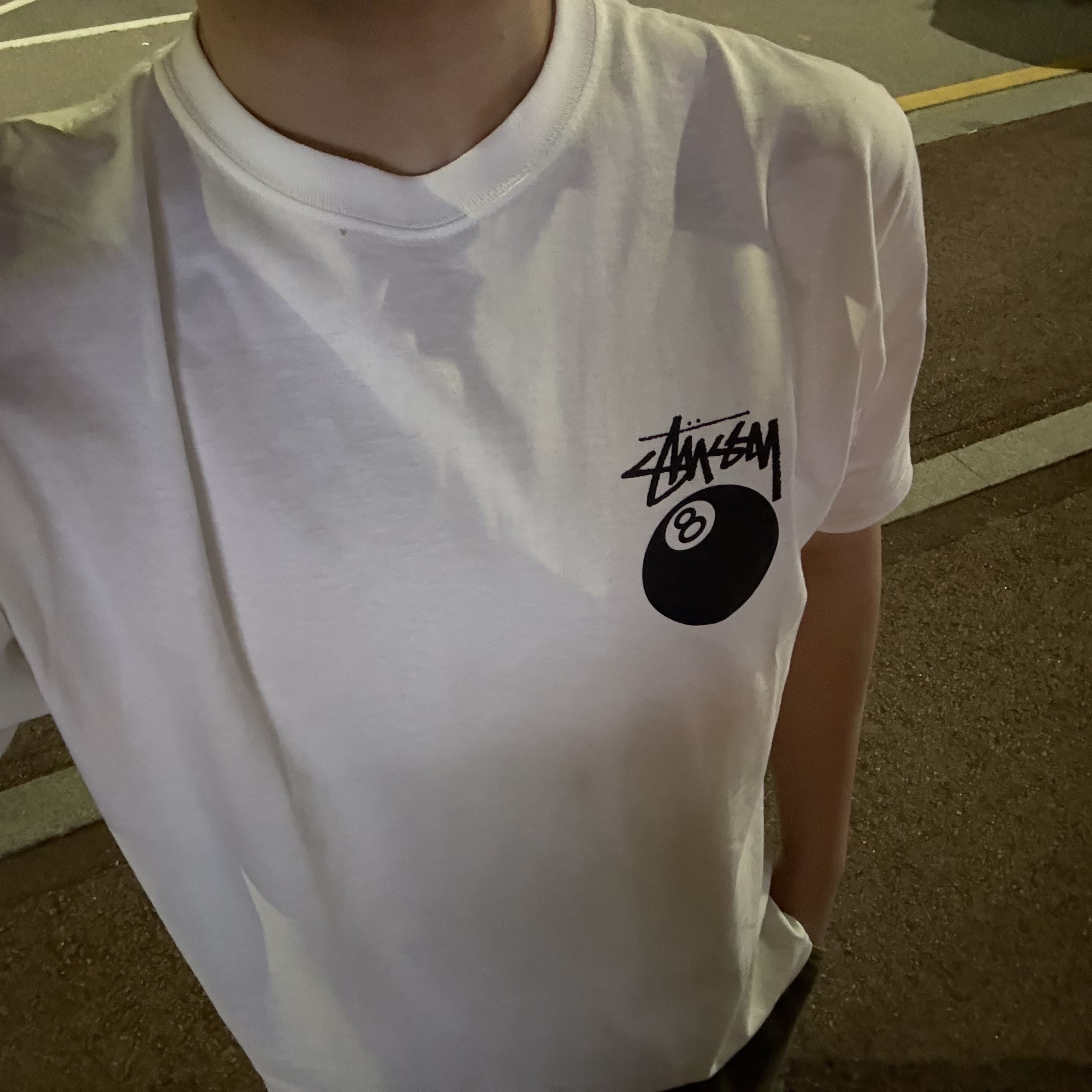 Stussy 8 Ball T-Shirt White 착용 스타일