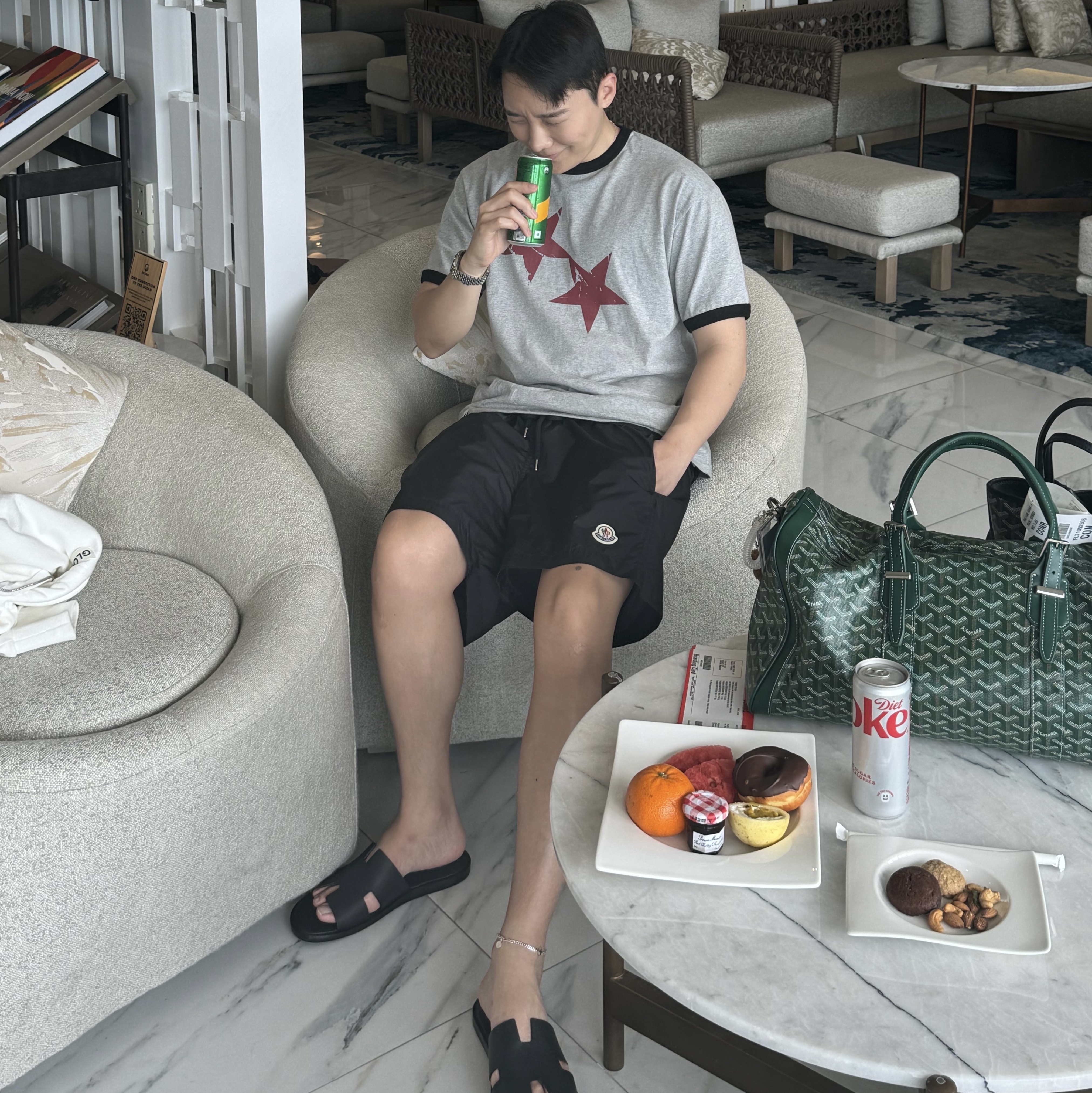 CAVISH Twin Star Ringer SS Tee Grey, Moncler Swim Shorts Black - 22SS 착용 스타일