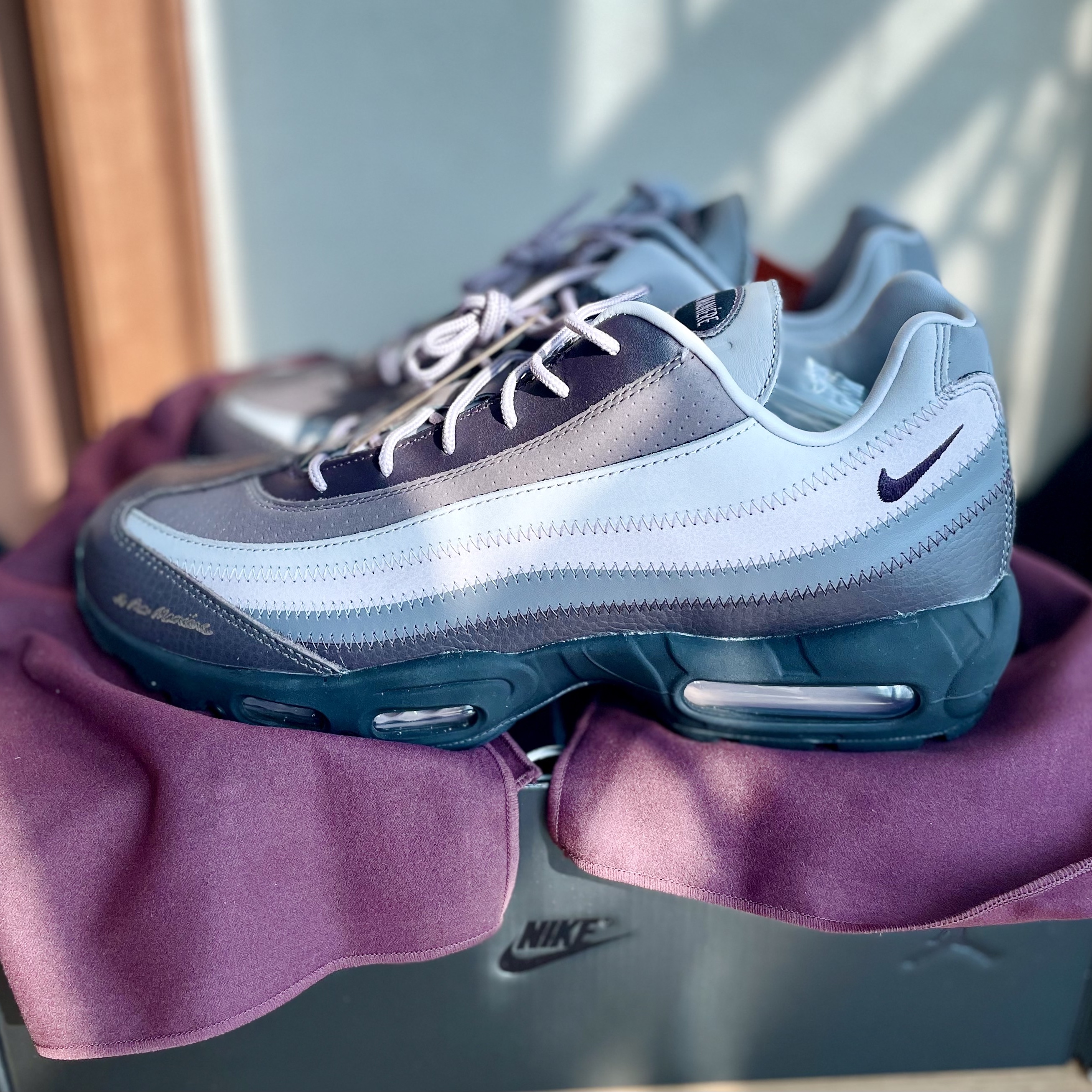 Nike x A Ma Maniere Air Max 95 W.Y.W.S. 착용 스타일 - 2