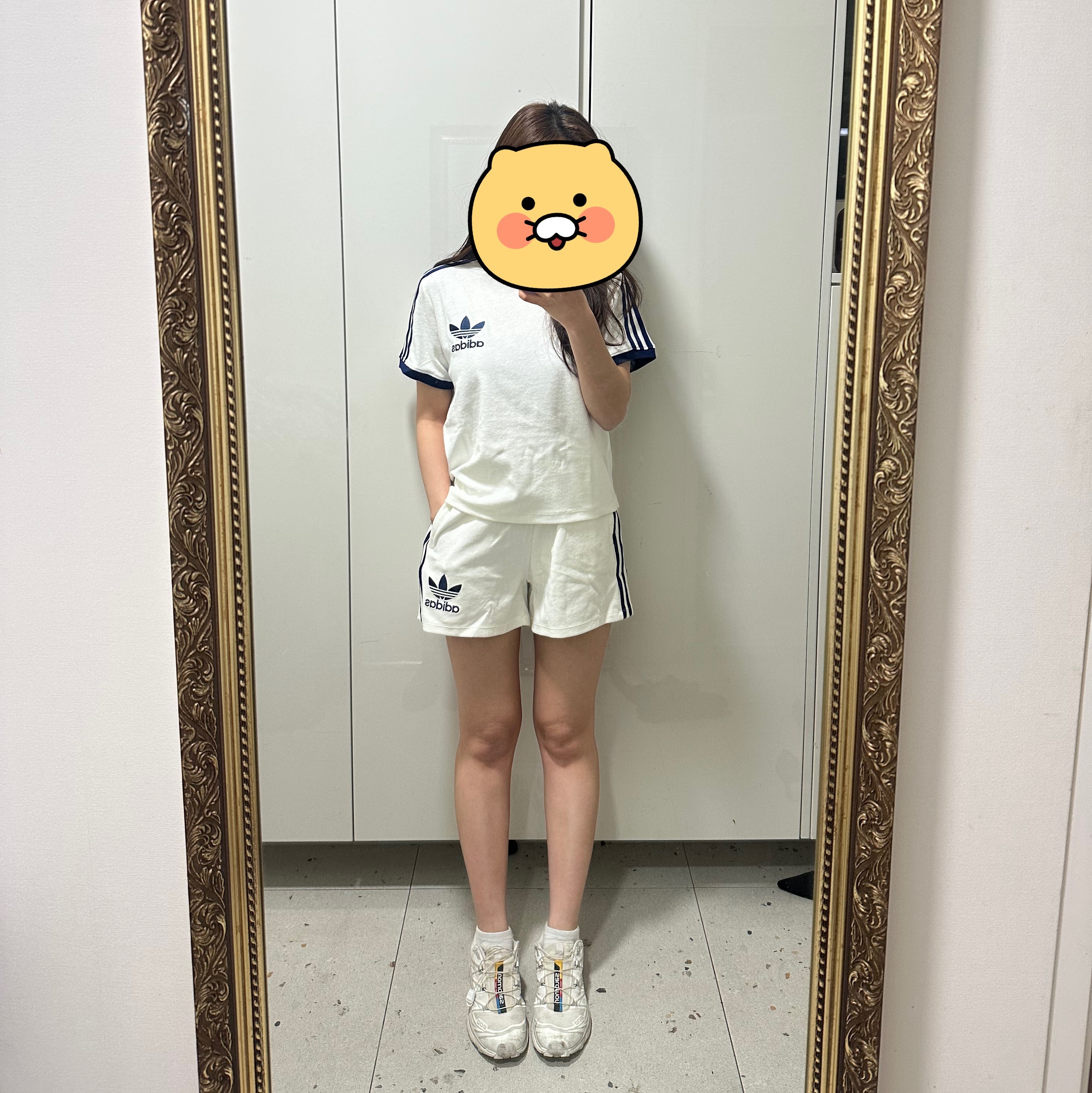 (W) Adidas Terry 3S T-Shirt Off White - KR Sizing 착용 스타일