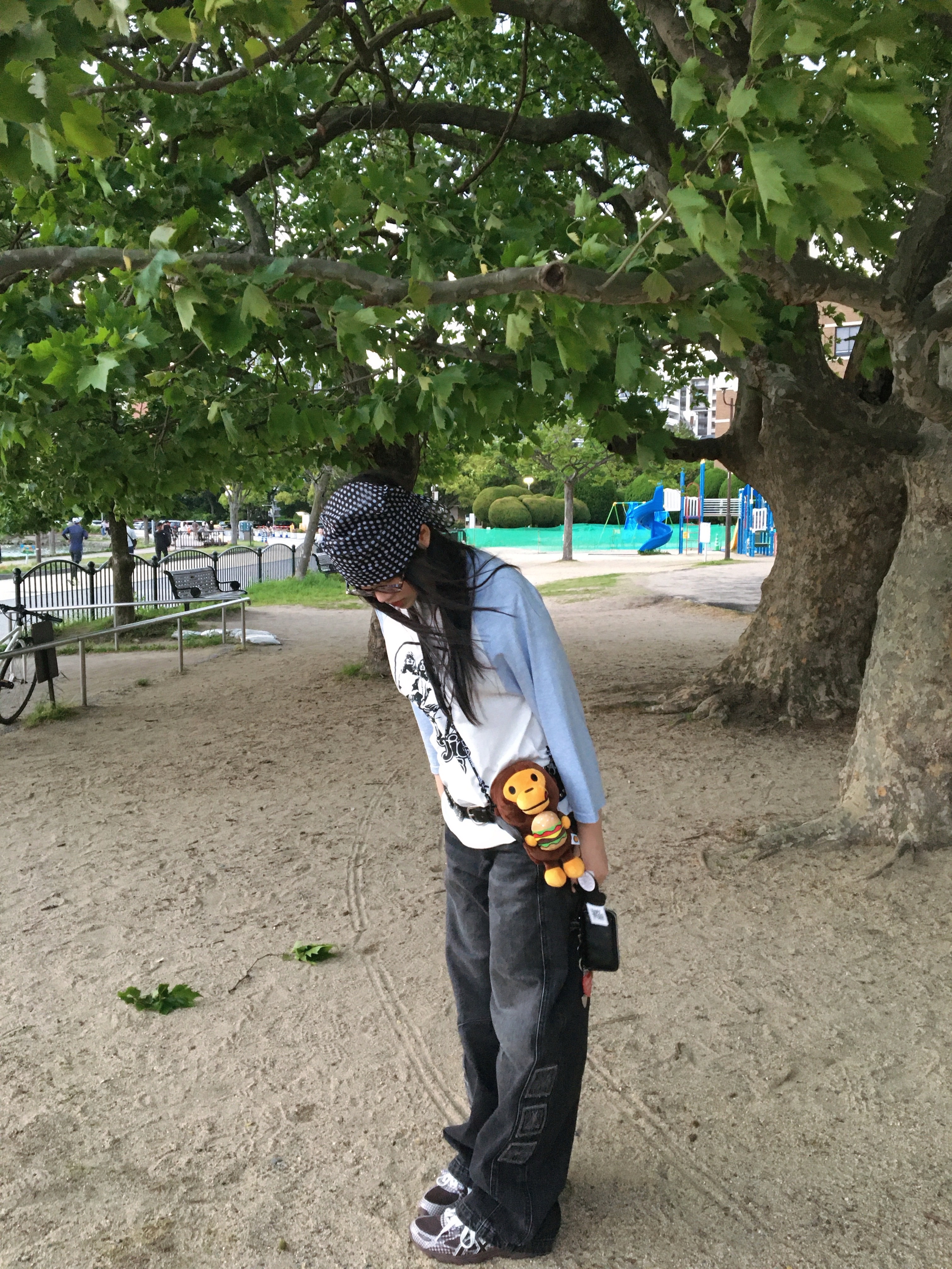 Hysteric Glamour Hysteric Jeans 3/4 Sleeve T-Shirt Blue, BAPE Baby Milo Mobile Bag 1 Brown 착용 스타일 - 5
