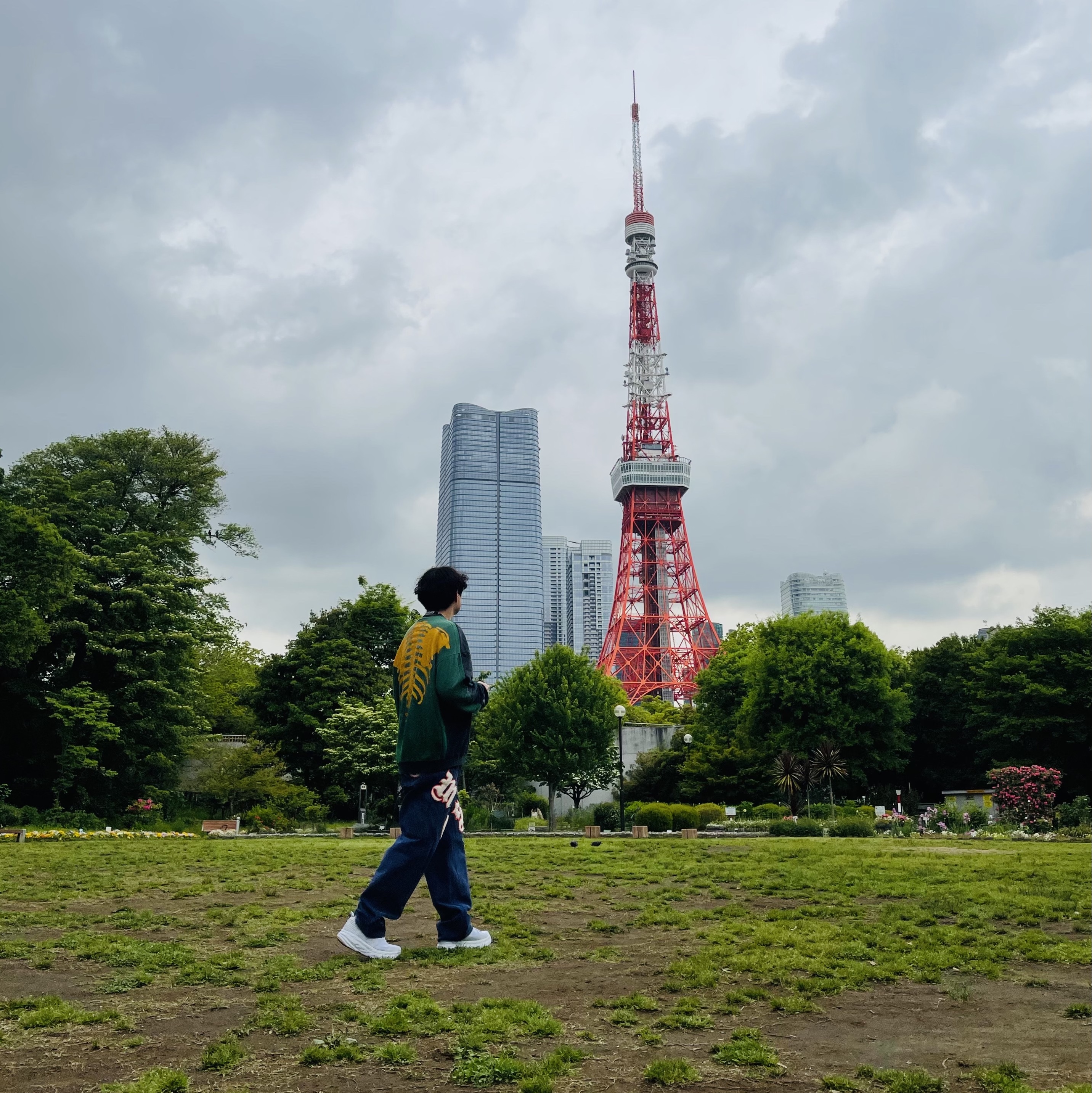 Supreme Old English Canvas Double Knee Painter Pant Navy - 25SS, Kapital 2 Tone Big Fleece Sweatshirt Black Green 착용 스타일 - 2
