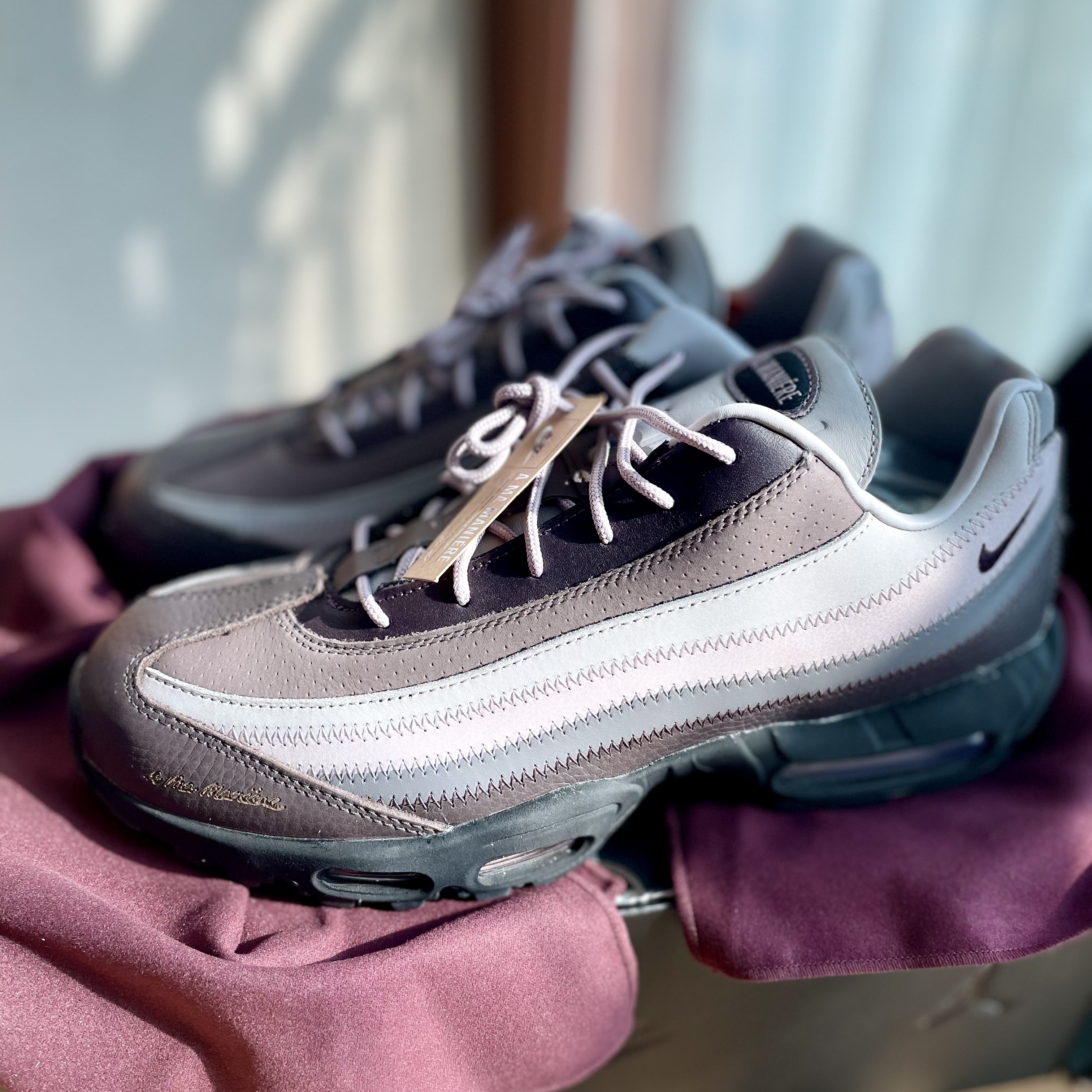 Nike x A Ma Maniere Air Max 95 W.Y.W.S. 착용 스타일 - 1
