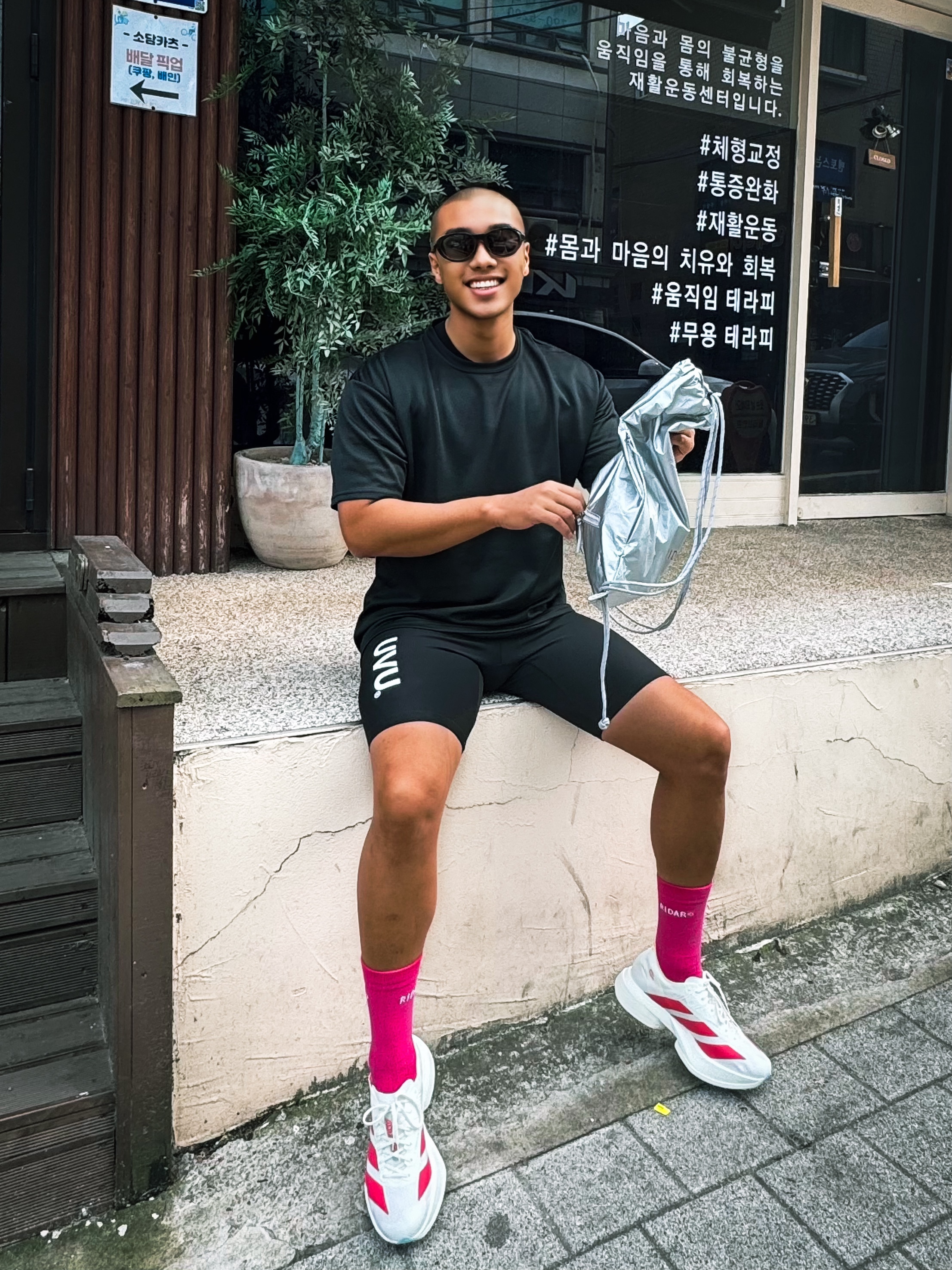 UVU Half Tights Black, Adidas Adizero Adios Pro 4 Off White Semi Lucid Red 착용 스타일
