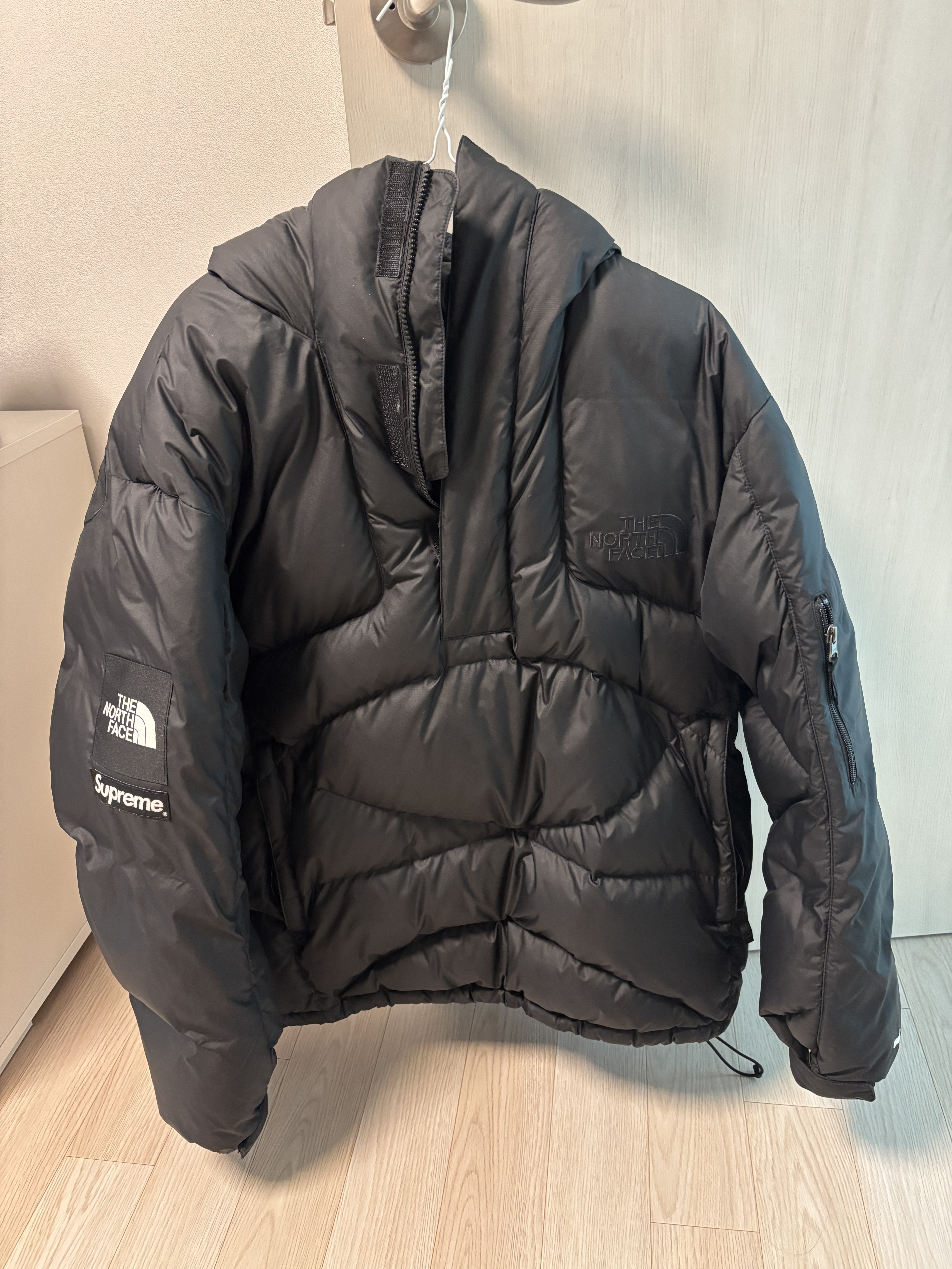 Supreme Tiger Varsity Jacket Orange - 23FW, Supreme x MM6 Maison Margiela Zip Up Hooded Sweatshirt Dark Green - 24SS 착용 스타일 - 4