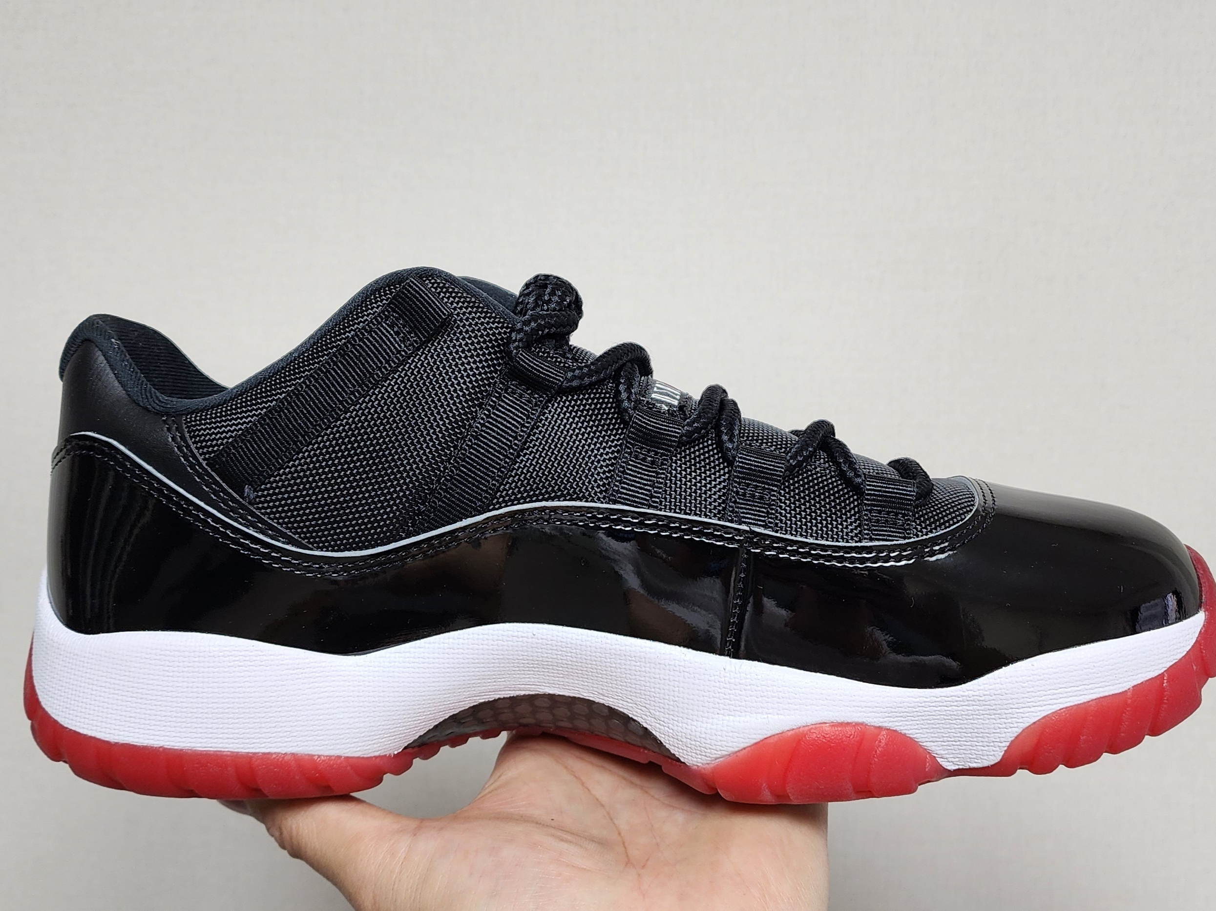 Jordan 11 Retro Low Bred 2025 착용 스타일