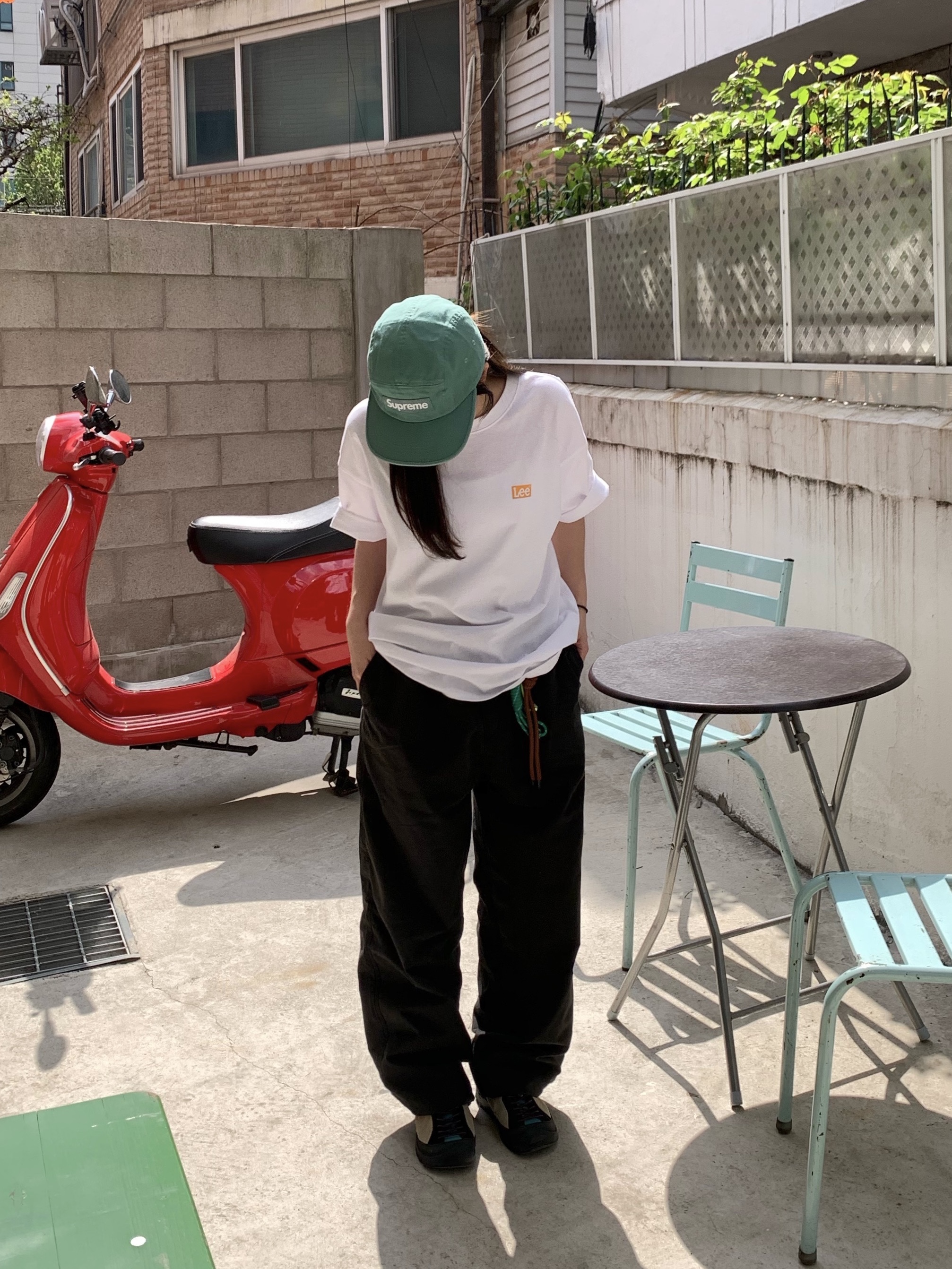 Supreme Washed Chino Twill Camp Cap Sage - 25SS, Keen Jasper Rocks SP Sneakers Beige 착용 스타일