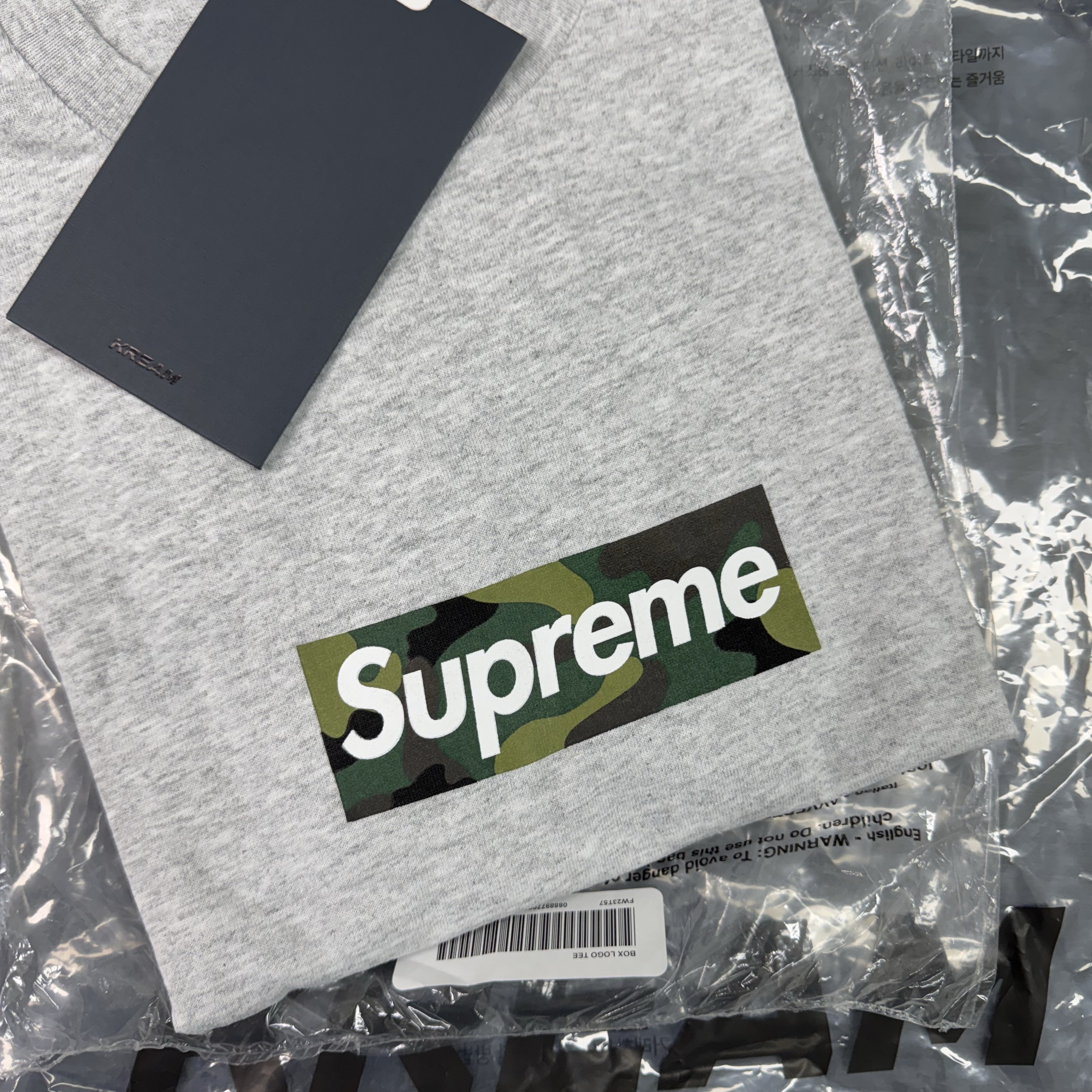 Supreme Box Logo T-Shirt Ash Grey - 23FW 착용 스타일