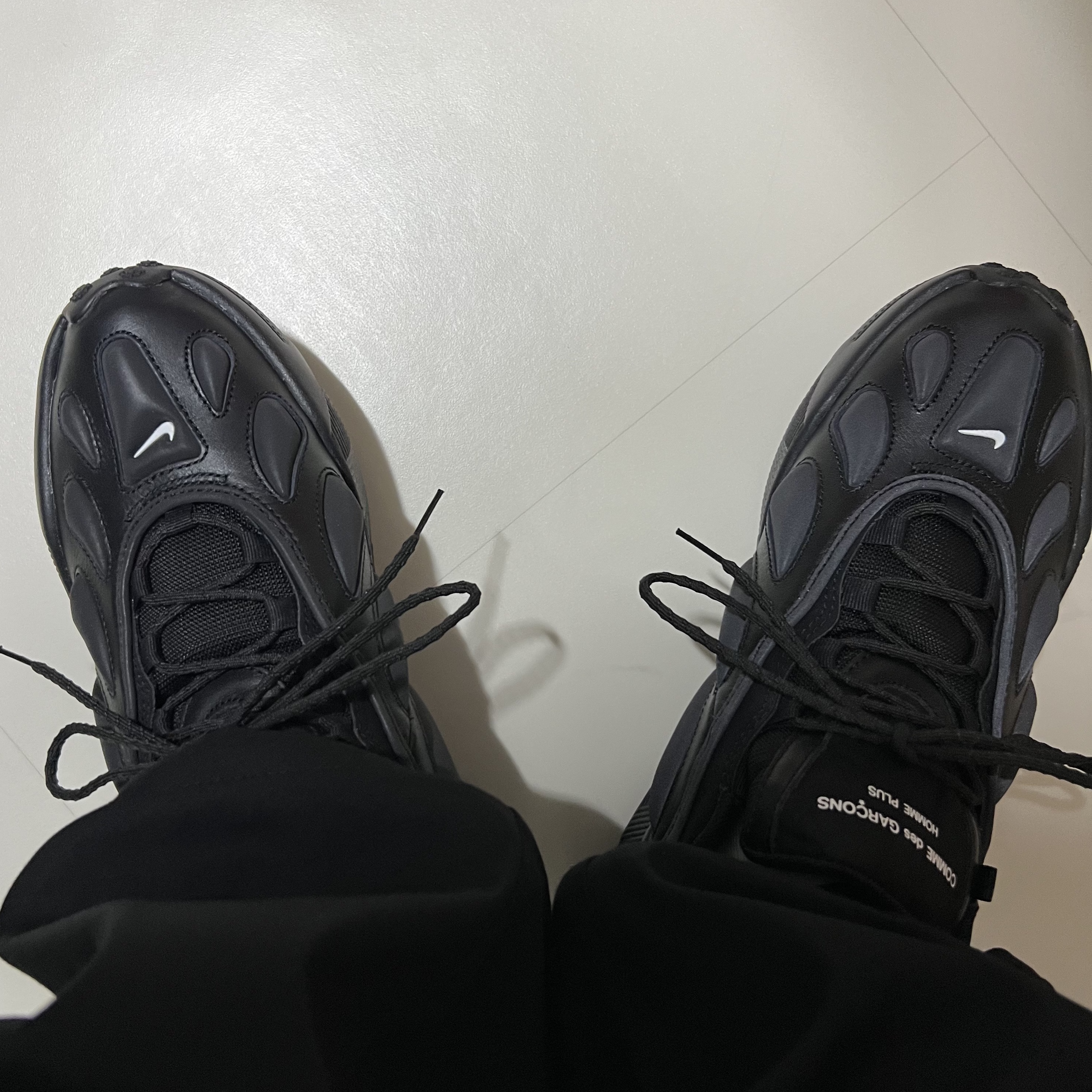 Nike x Comme des Garcons Homme Plus Sense 96 SP Black 착용 스타일 - 2