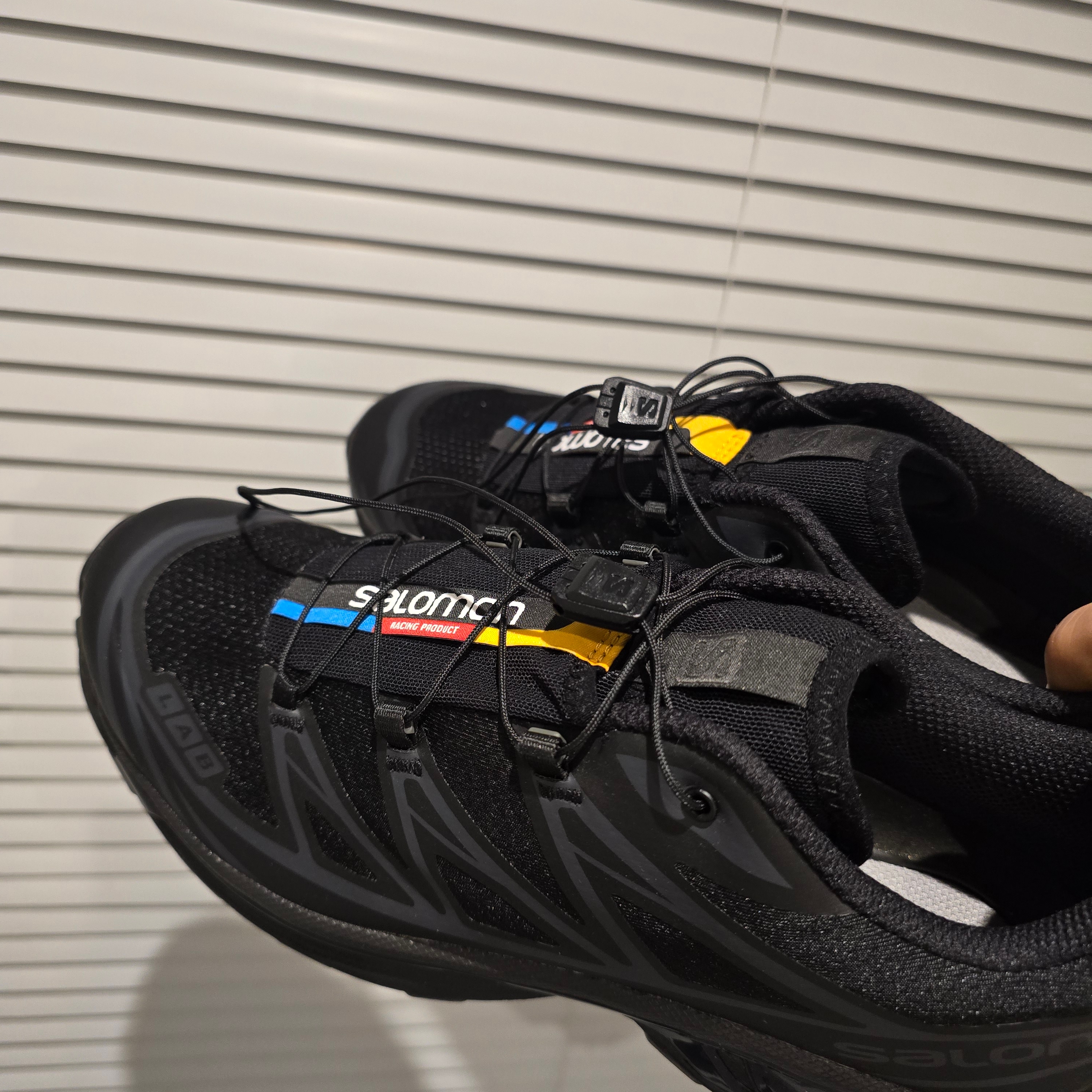 Salomon XT-6 ADV Black 착용 스타일 - 2