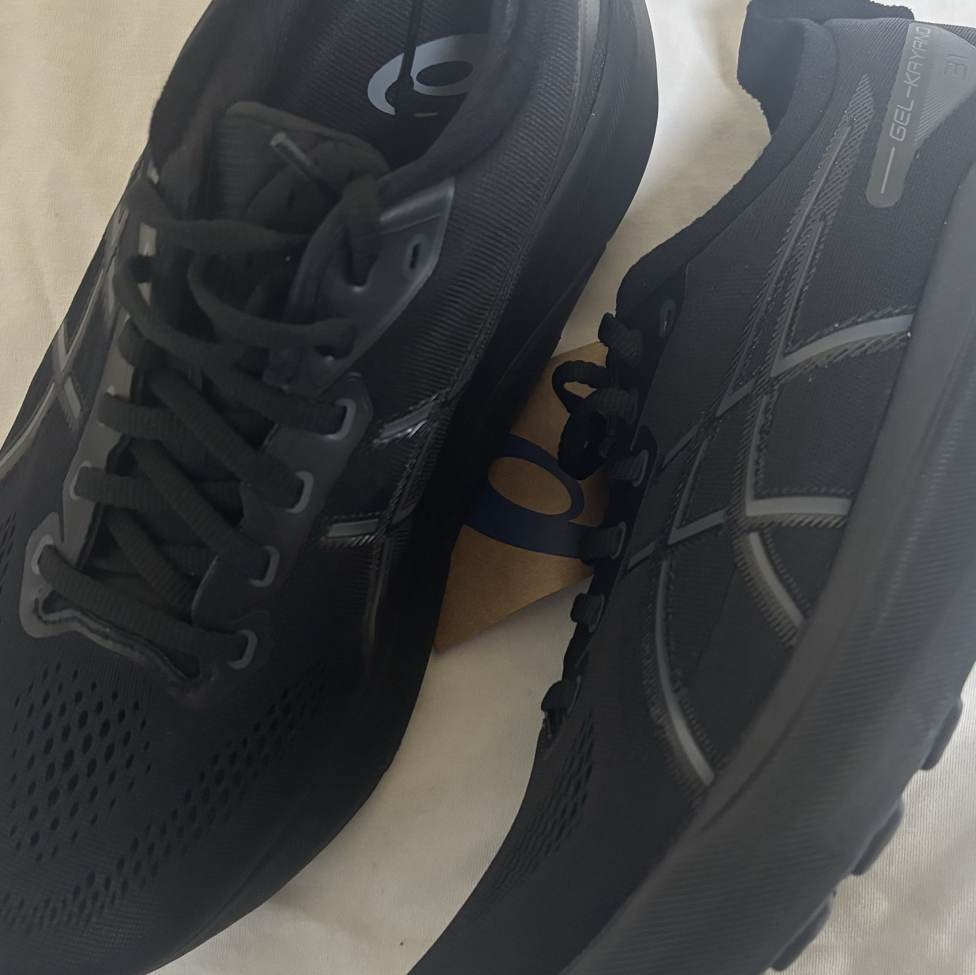 Asics Gel-Kayano 31 Black - 4E Extra Wide 착용 스타일