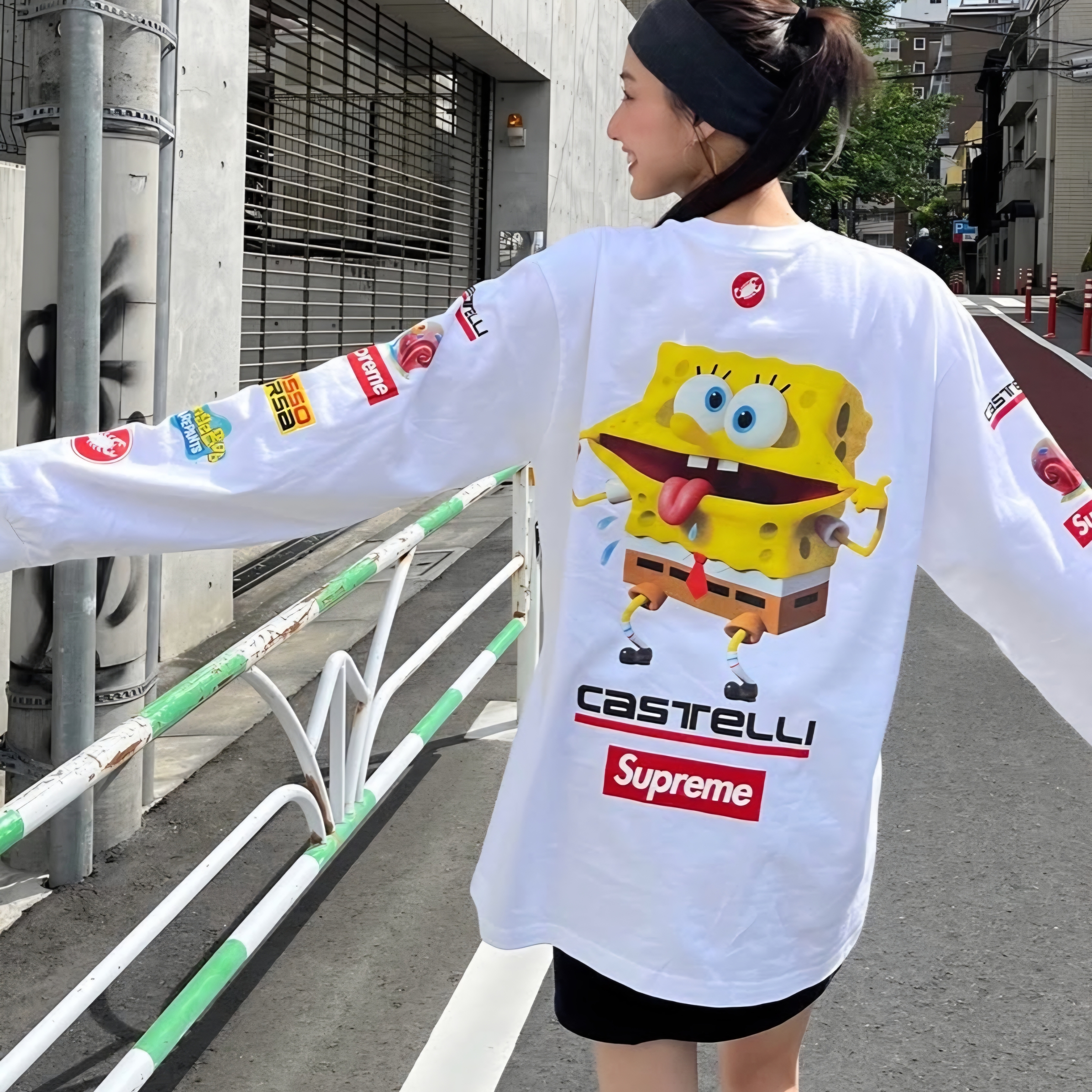 Supreme x SpongeBob SquarePants Castelli Racing L/S T-Shirt White - 25SS, Supreme x SpongeBob SquarePants Castelli Racing L/S T-Shirt Black - 25SS 착용 스타일 - 2