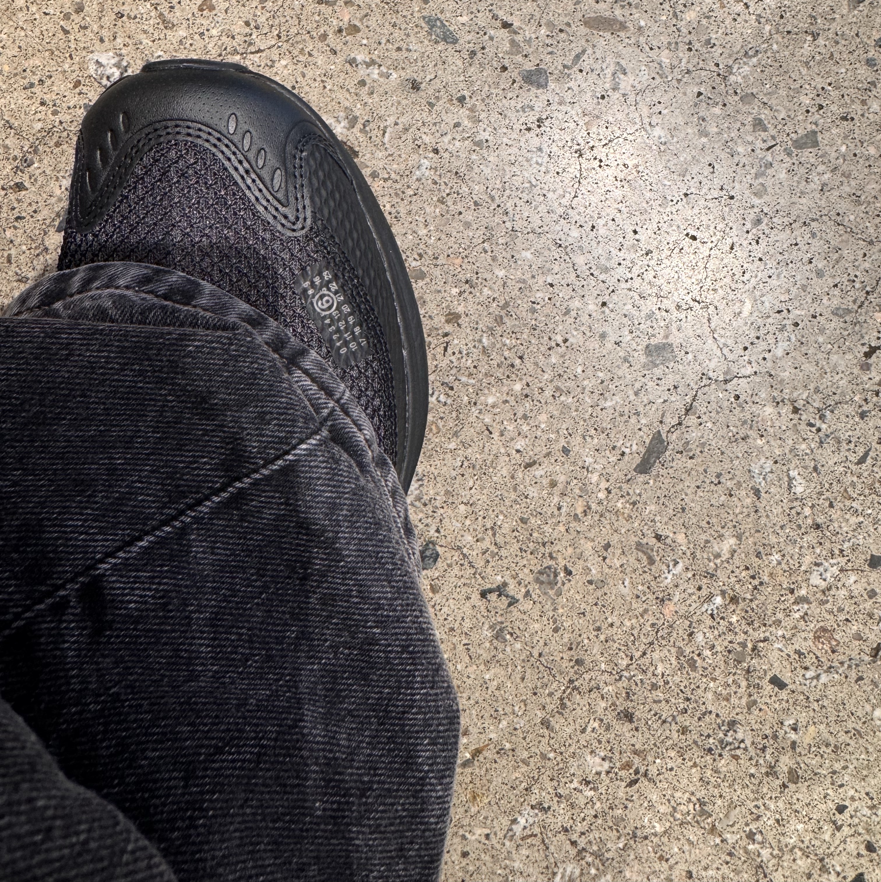 Salomon x MM6 Maison Margiela Spectur 2 Black Pewter 착용 스타일