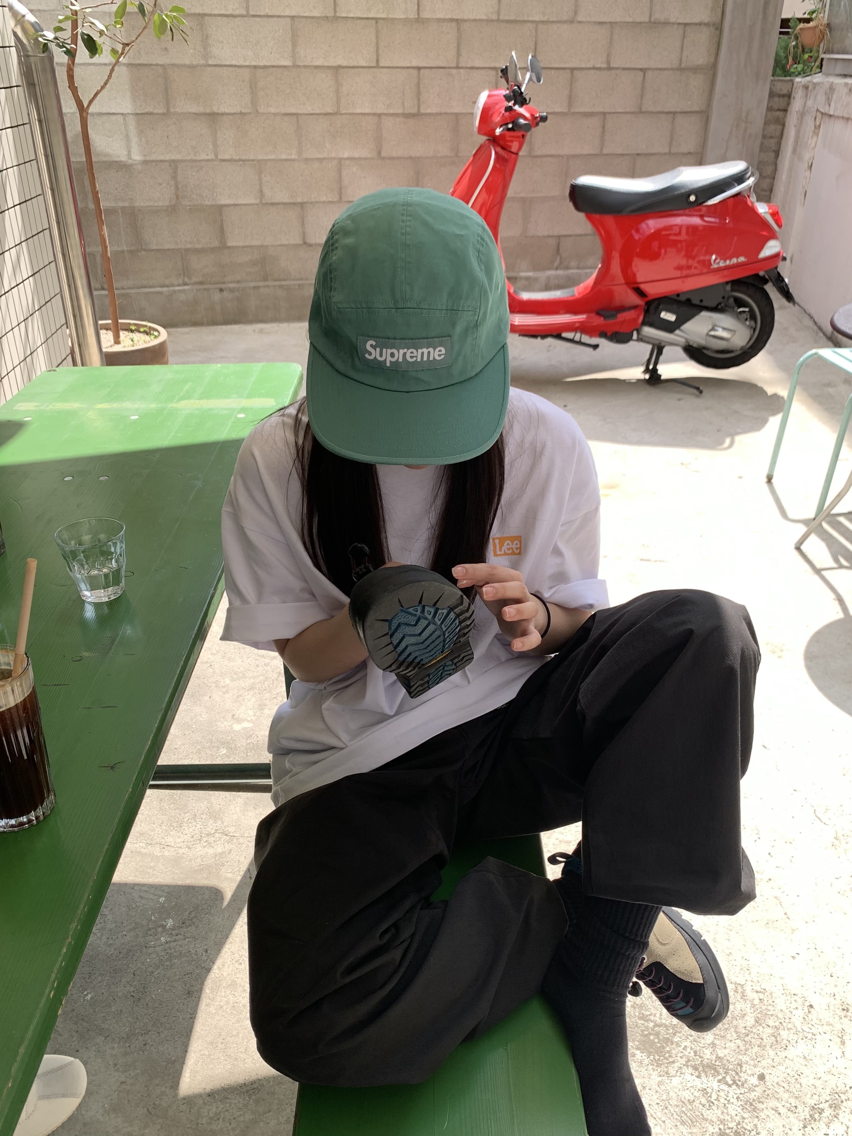 Supreme Washed Chino Twill Camp Cap Sage - 25SS, Keen Jasper Rocks SP Sneakers Beige 착용 스타일