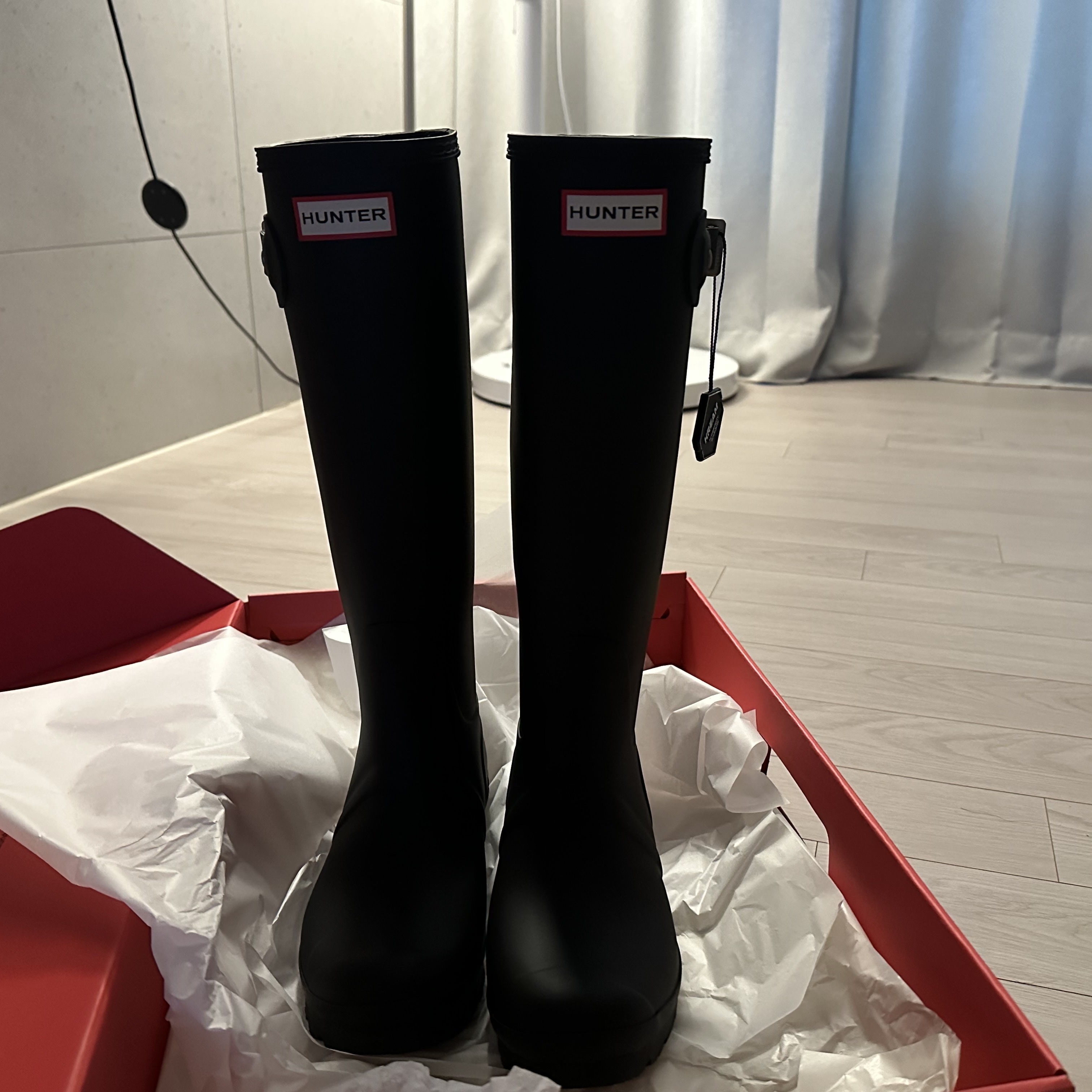 (W) Hunter Original Tall Rain Boots Black 착용 스타일
