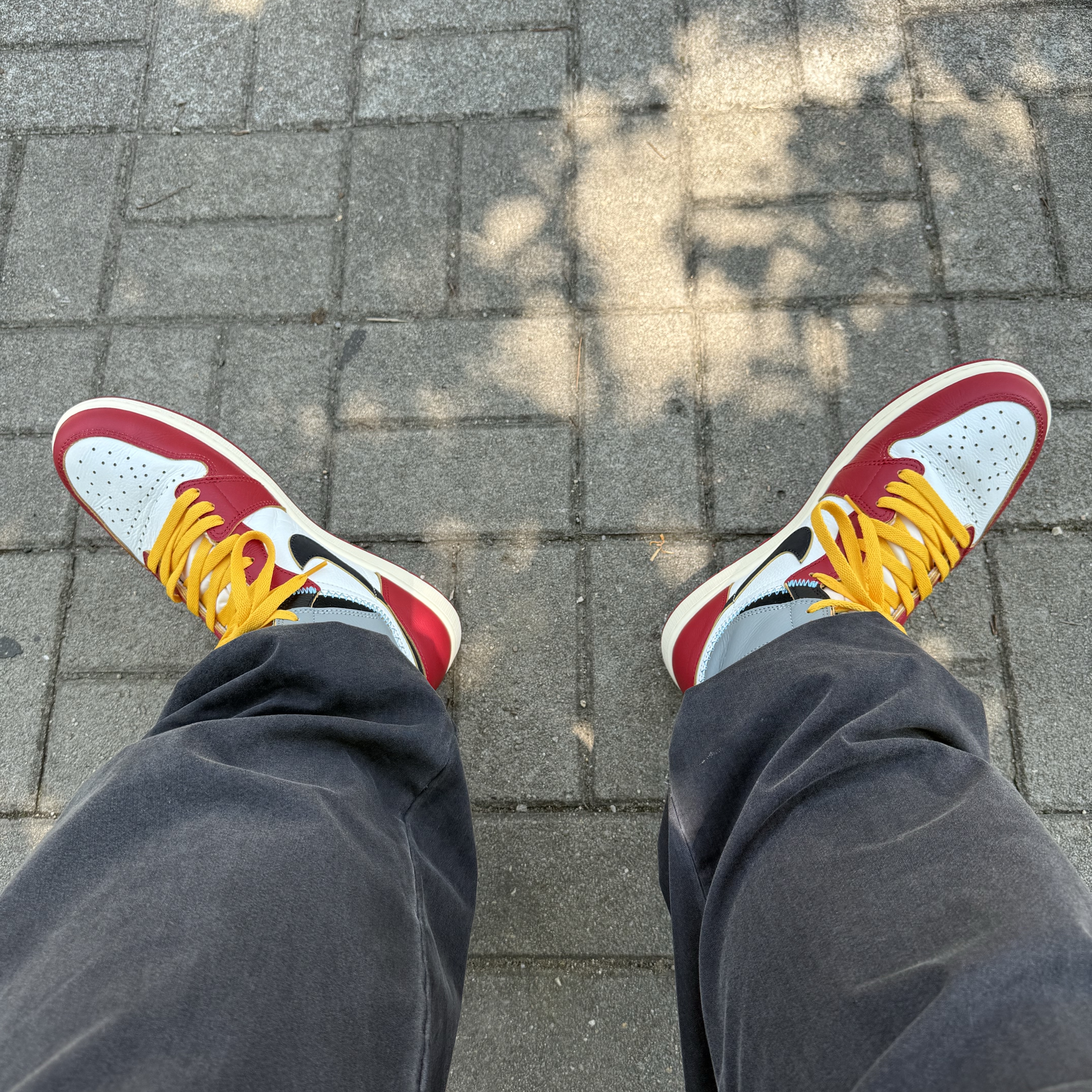 Jordan 1 x Union Retro High OG Chicago Shadow 착용 스타일 - 3