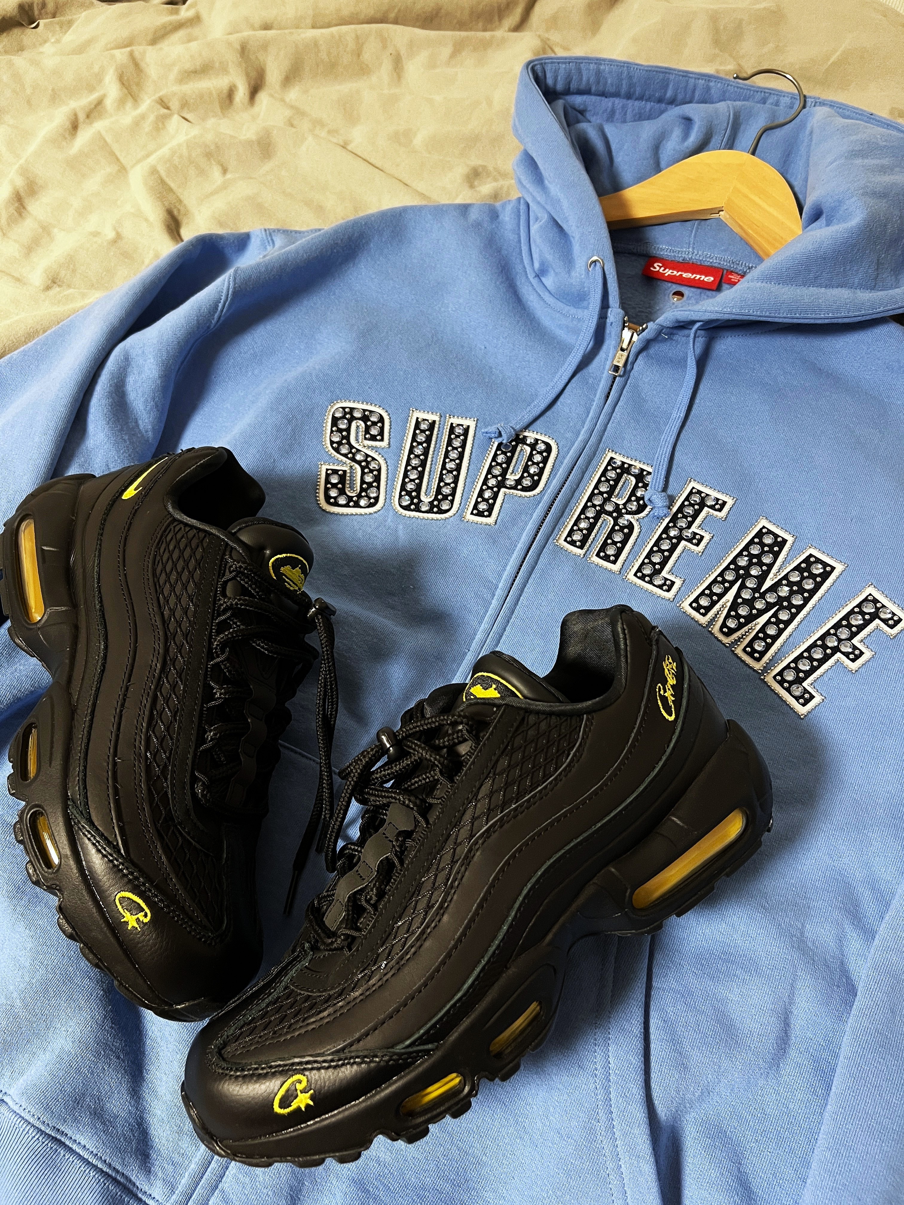 Supreme x B.B. Simon Zip Up Hooded Sweatshirt Light Blue - 25SS, Nike x Corteiz Air Max 95 Black and Tour Yellow 착용 스타일