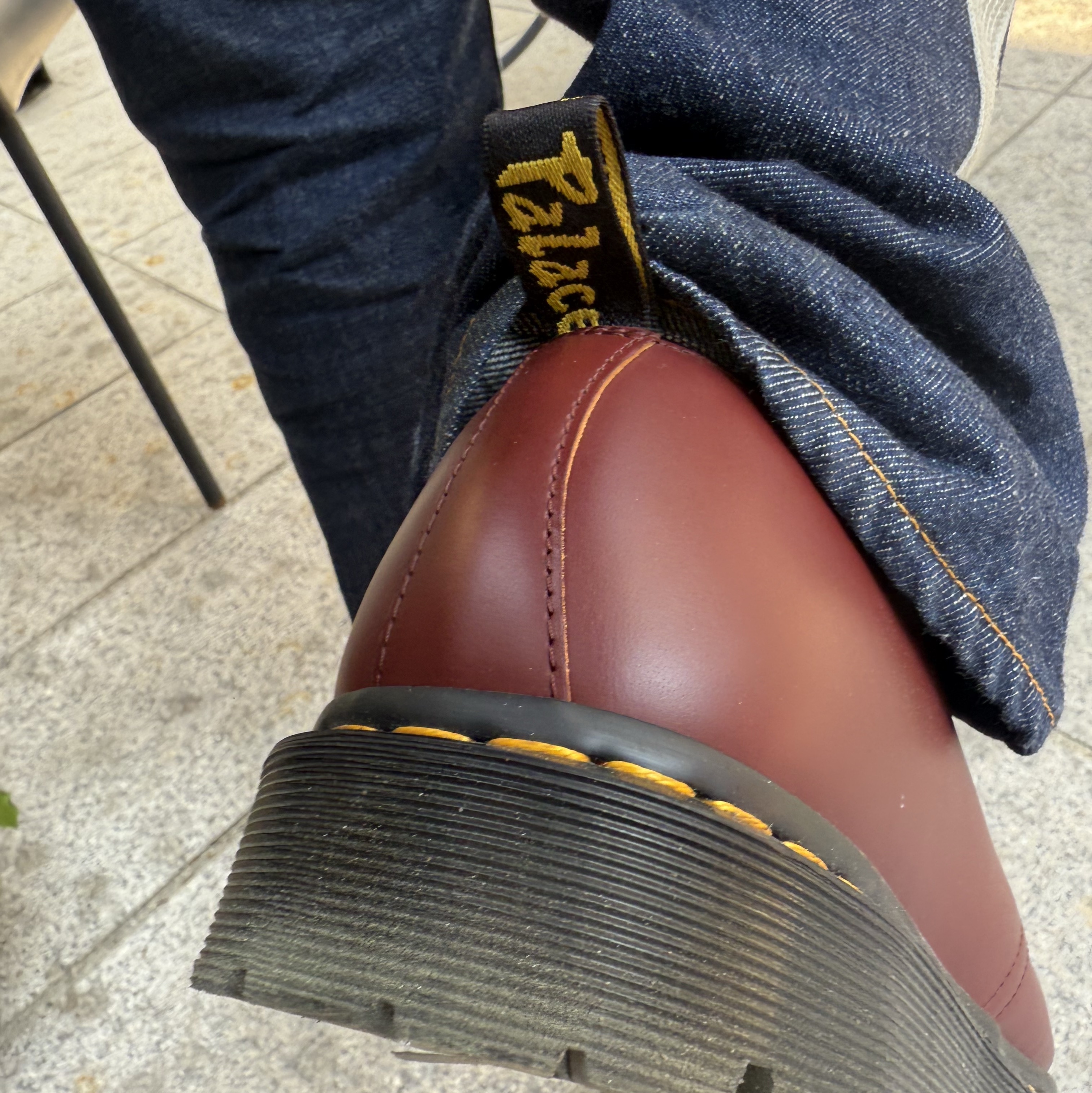 Dr. Martens x Palace 1461 Red, Kapital 12.5 oz. Denim Mexican Tuxedo 5P Okagilly Pants Indigo 착용 스타일 - 2