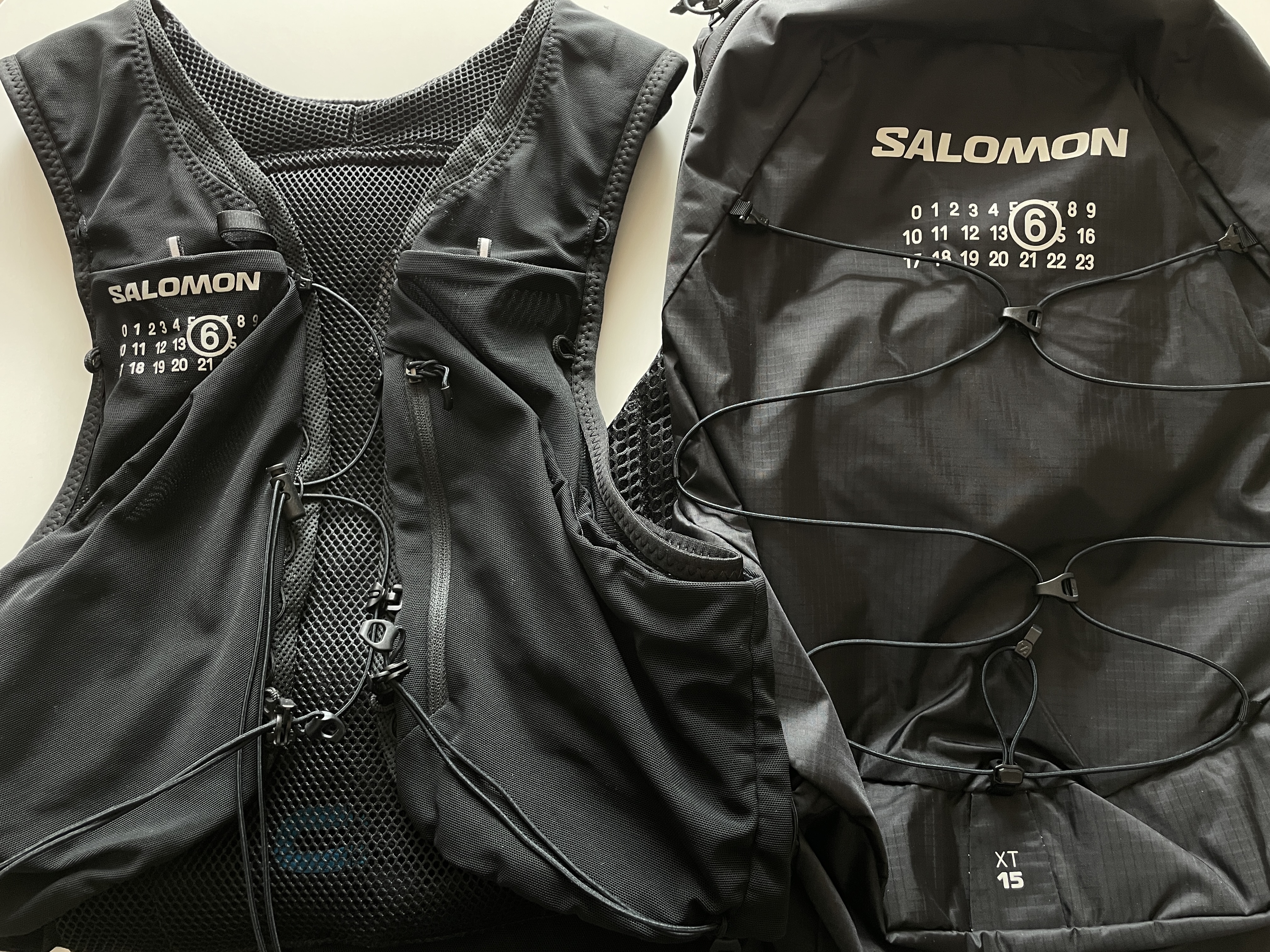 Salomon x MM6 Maison Margiela XT-15 Black, Salomon x MM6 Maison Margiela Gilet Black 착용 스타일 - 2