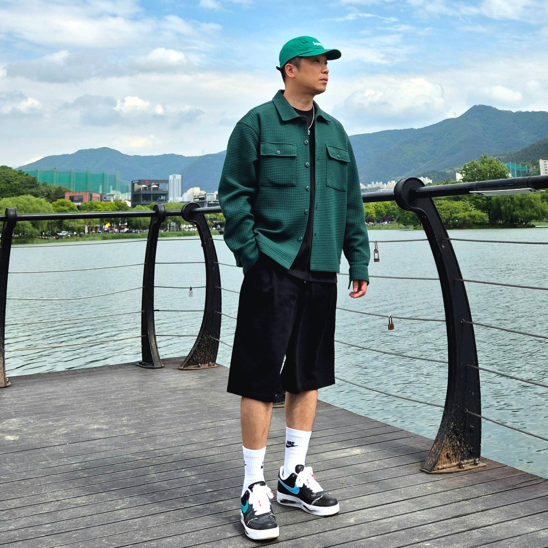 Nike x Peaceminusone Air Force 1 Low Para-Noise 3.0 Black and Multicolor, Supreme Washed Chino Twill Camp Cap Green - 24FW 착용 스타일 - 2