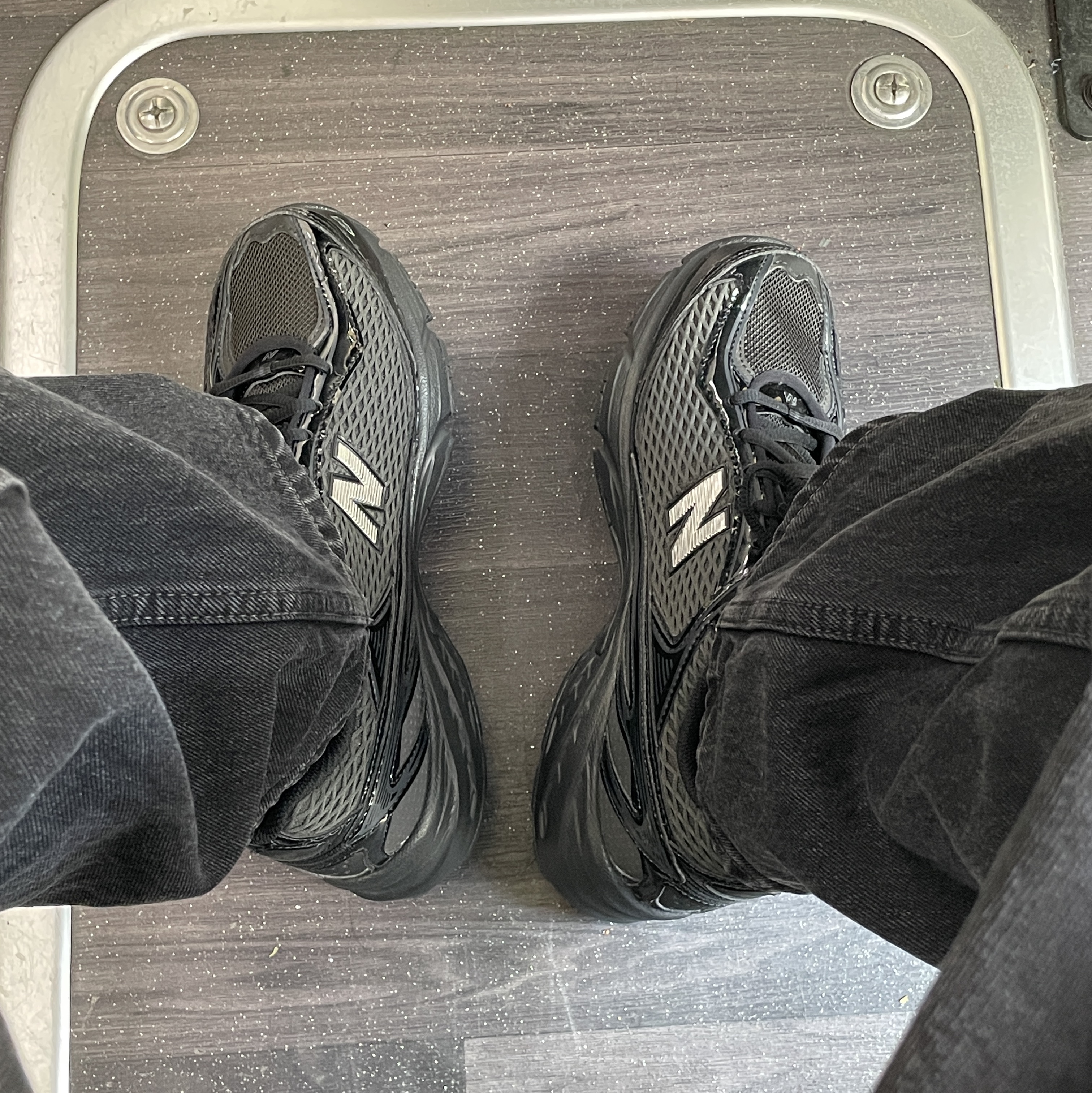 New Balance 509 Black 착용 스타일