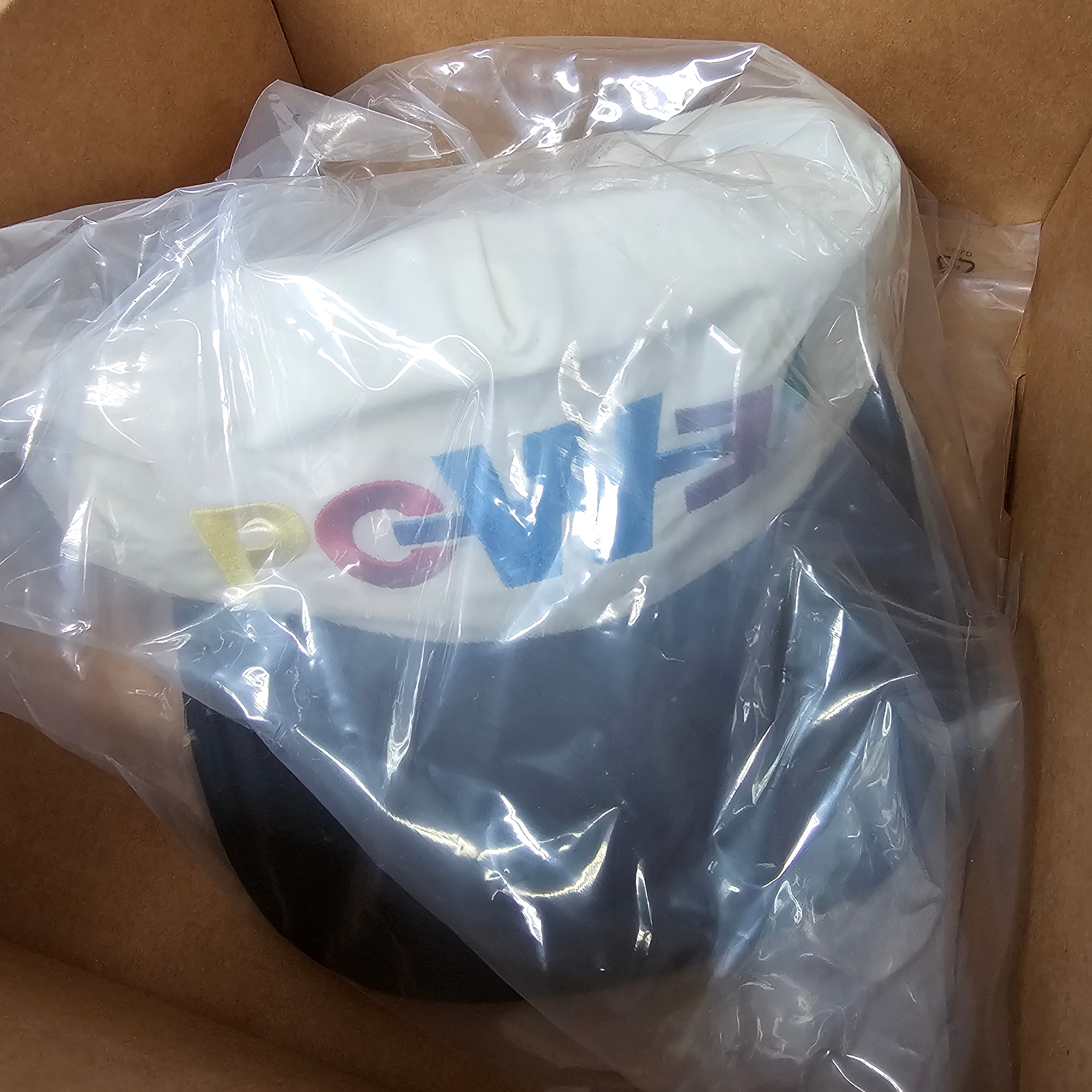 G-DRAGON Power Ball Cap White 착용 스타일