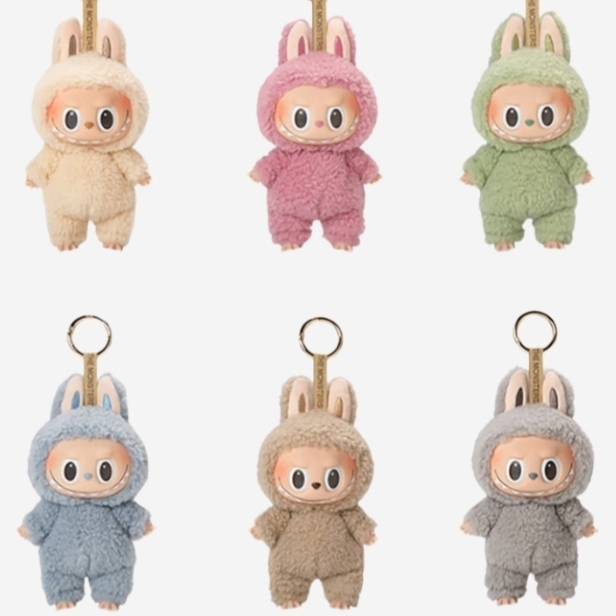 Pop Mart The Monsters Labubu Tasty Macarons Series Sealed Case (6 Blind Boxes) 착용 스타일