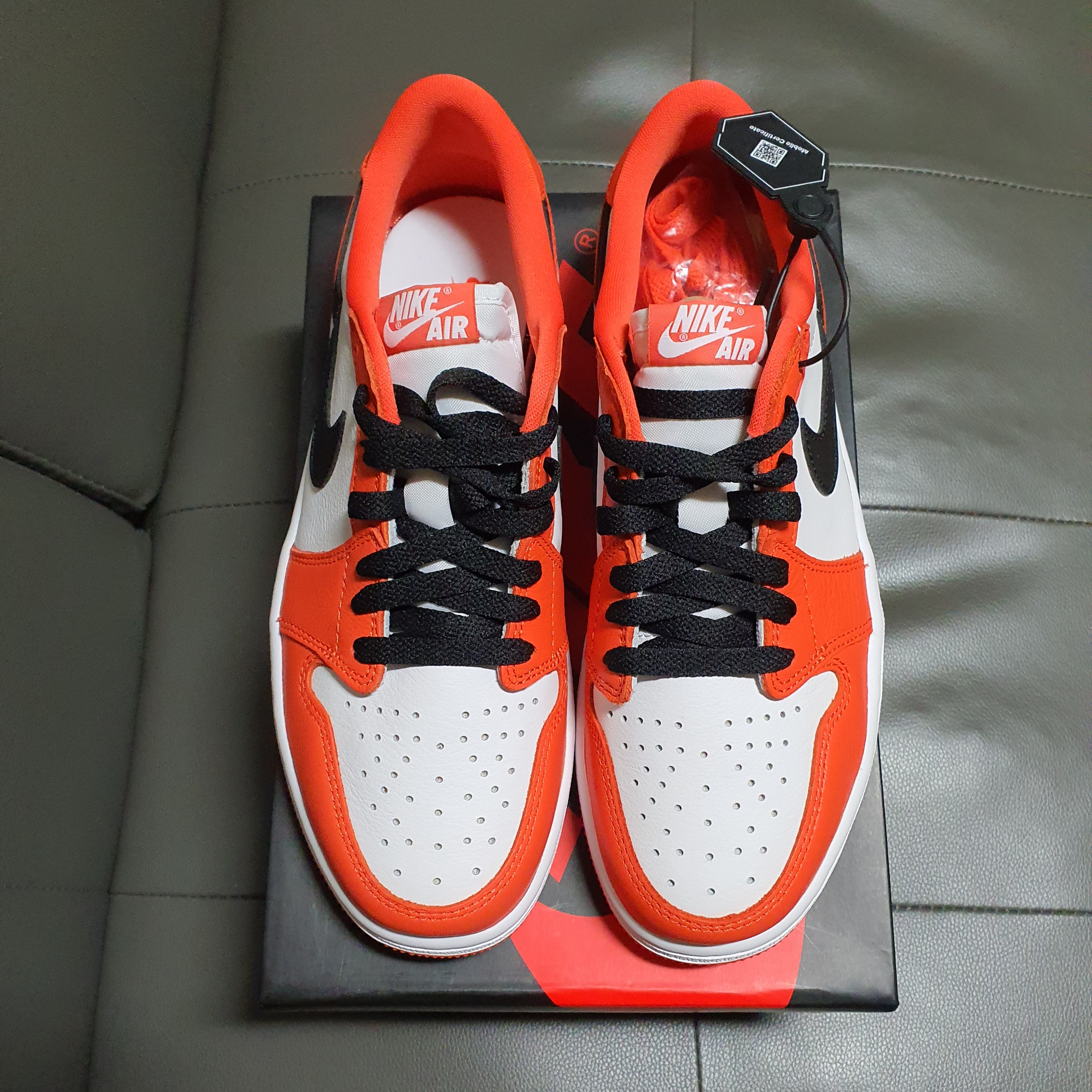 Jordan 1 Low OG Starfish 착용 스타일