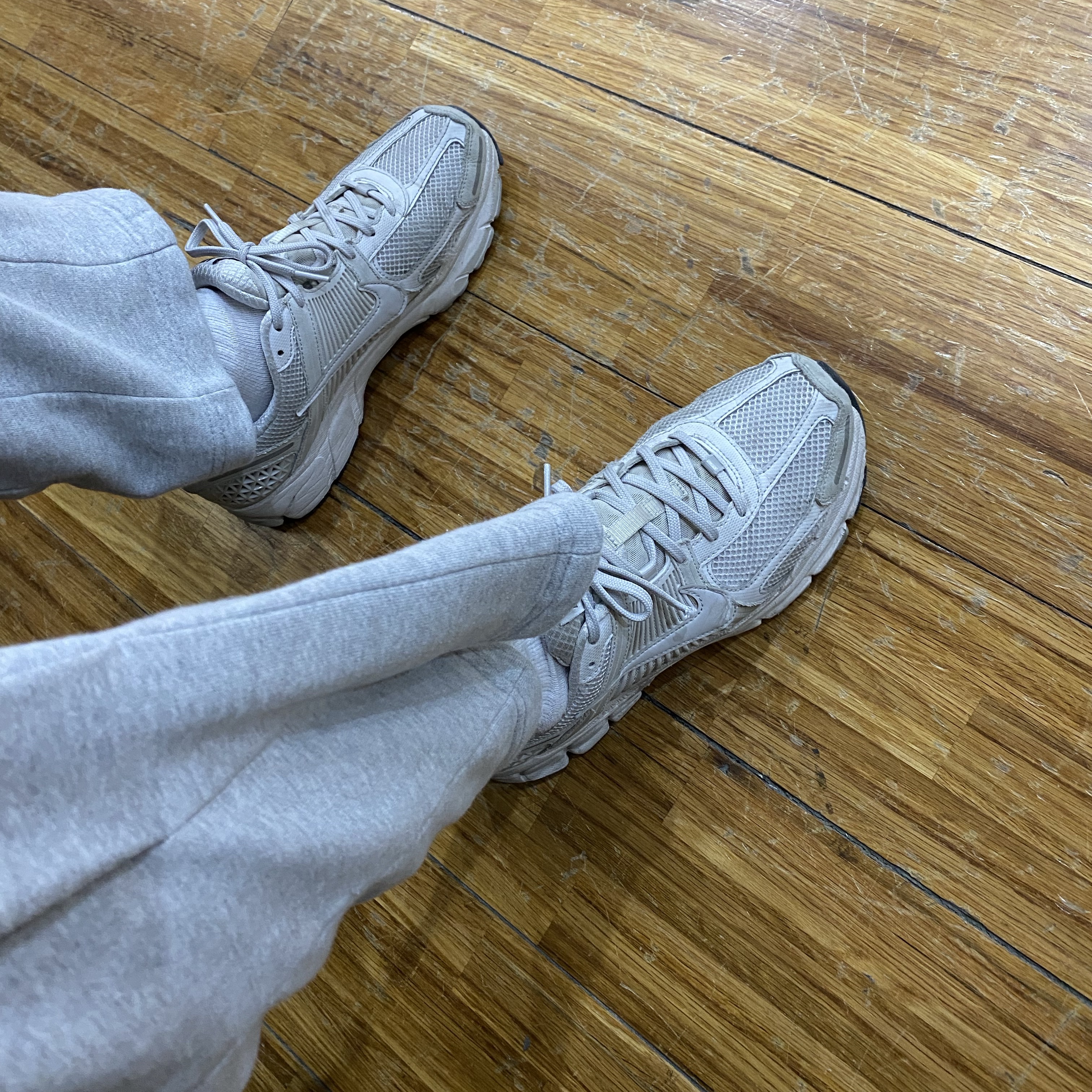 Nike Zoom Vomero 5 SP Vast Grey 2023 착용 스타일