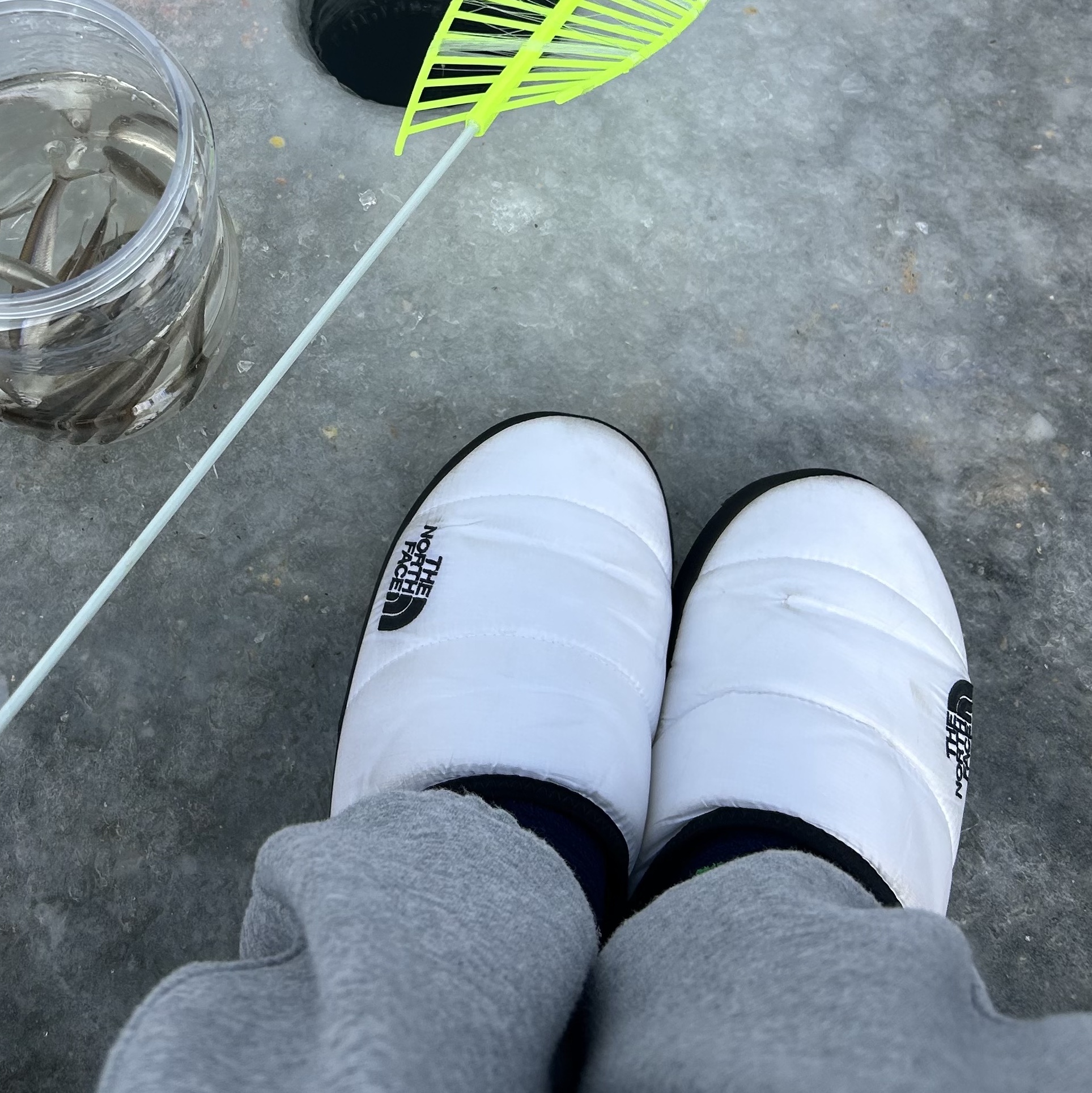 The North Face Nuptse Mule White 착용 스타일