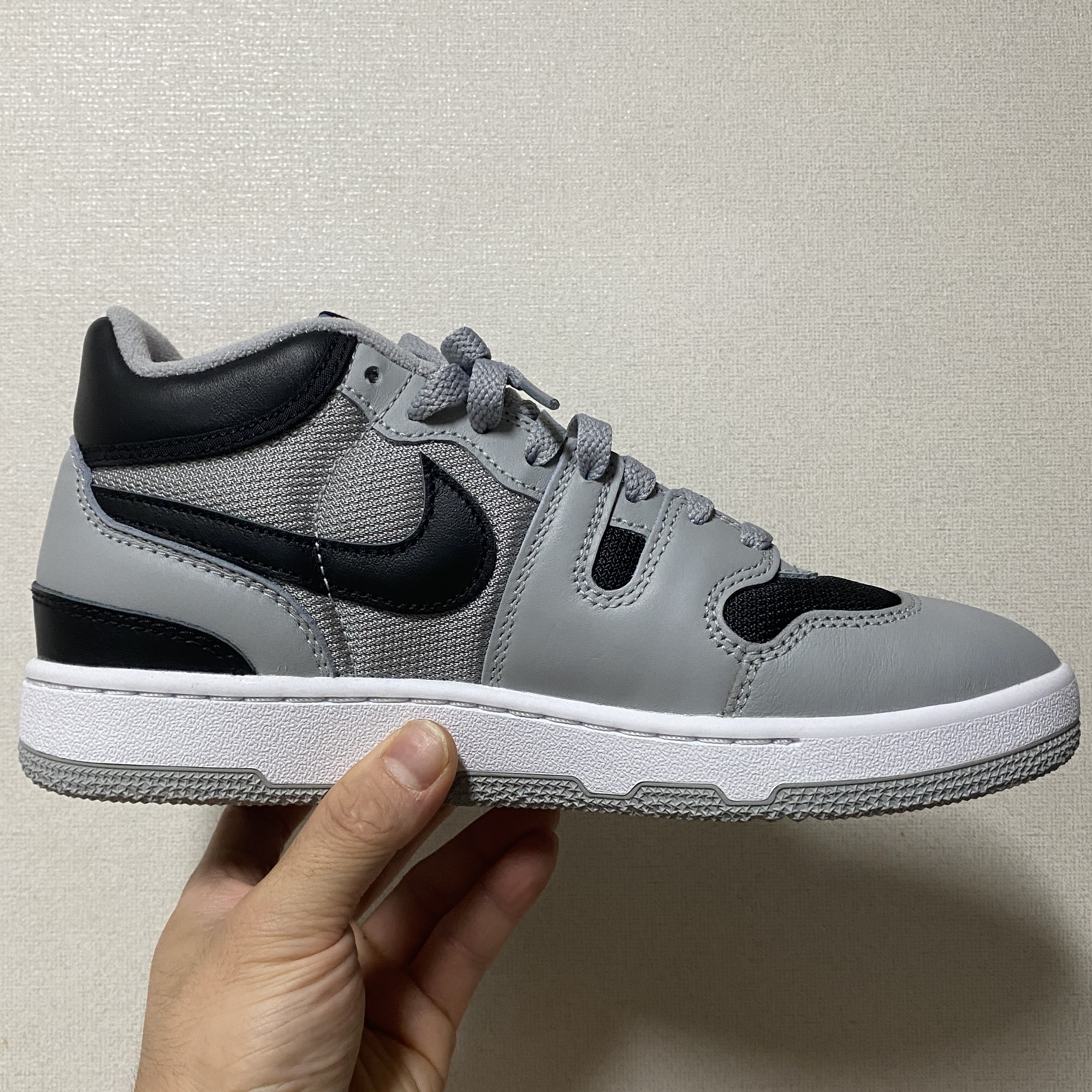 Nike Mac Attack QS SP Light Smoke Grey 착용 스타일
