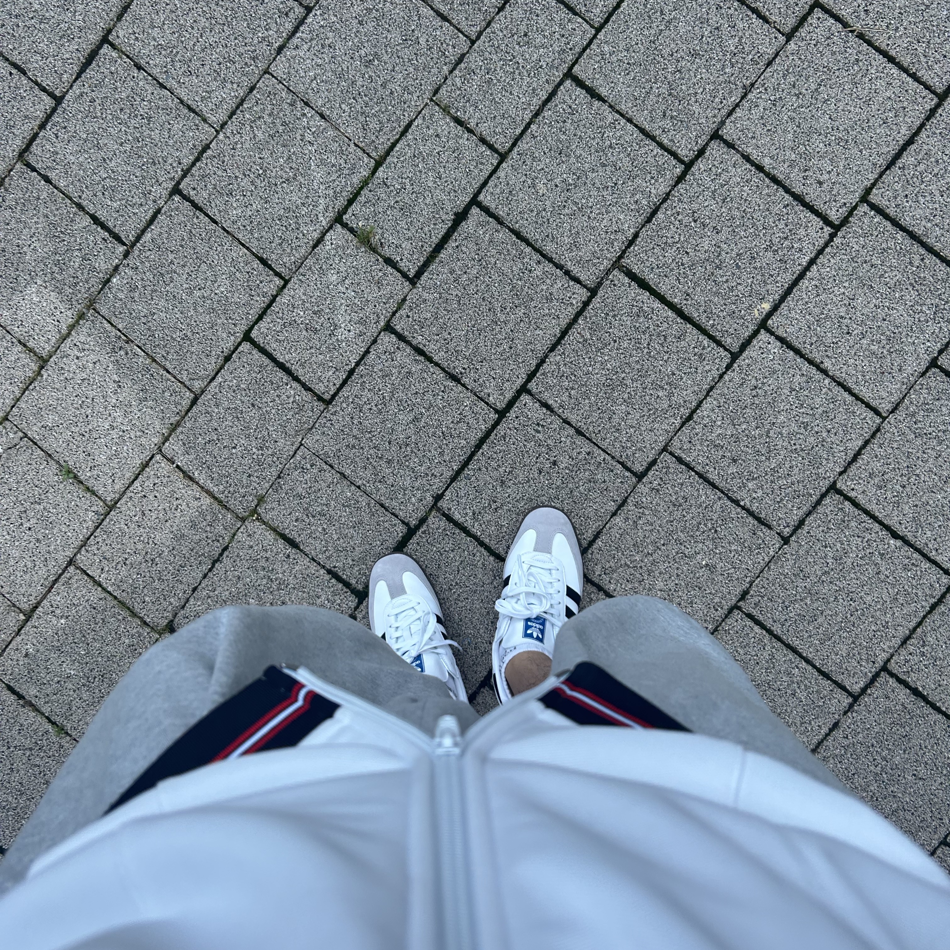 Adidas Samba OG Cloud White 착용 스타일