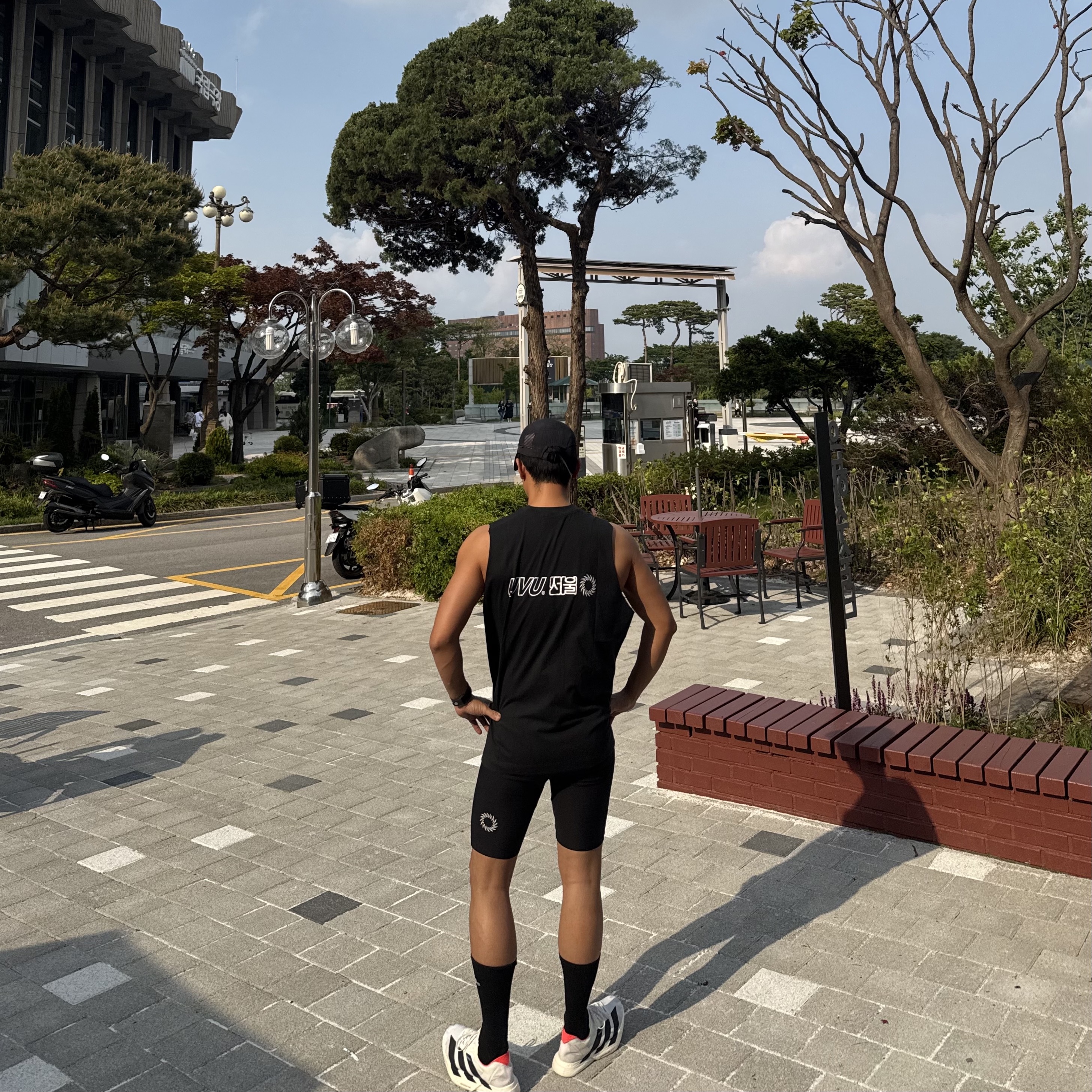 UVU Seoul Marathon Cut Off Black, UVU Half Tights Black 착용 스타일