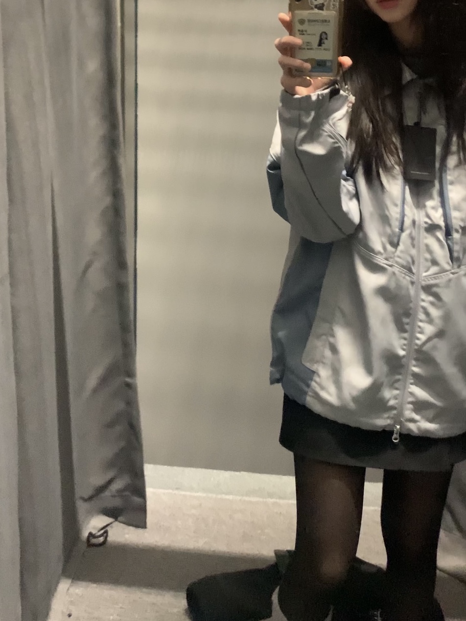 Sansan Gear Paneled Twill Jacket Grey 착용 스타일 - 1