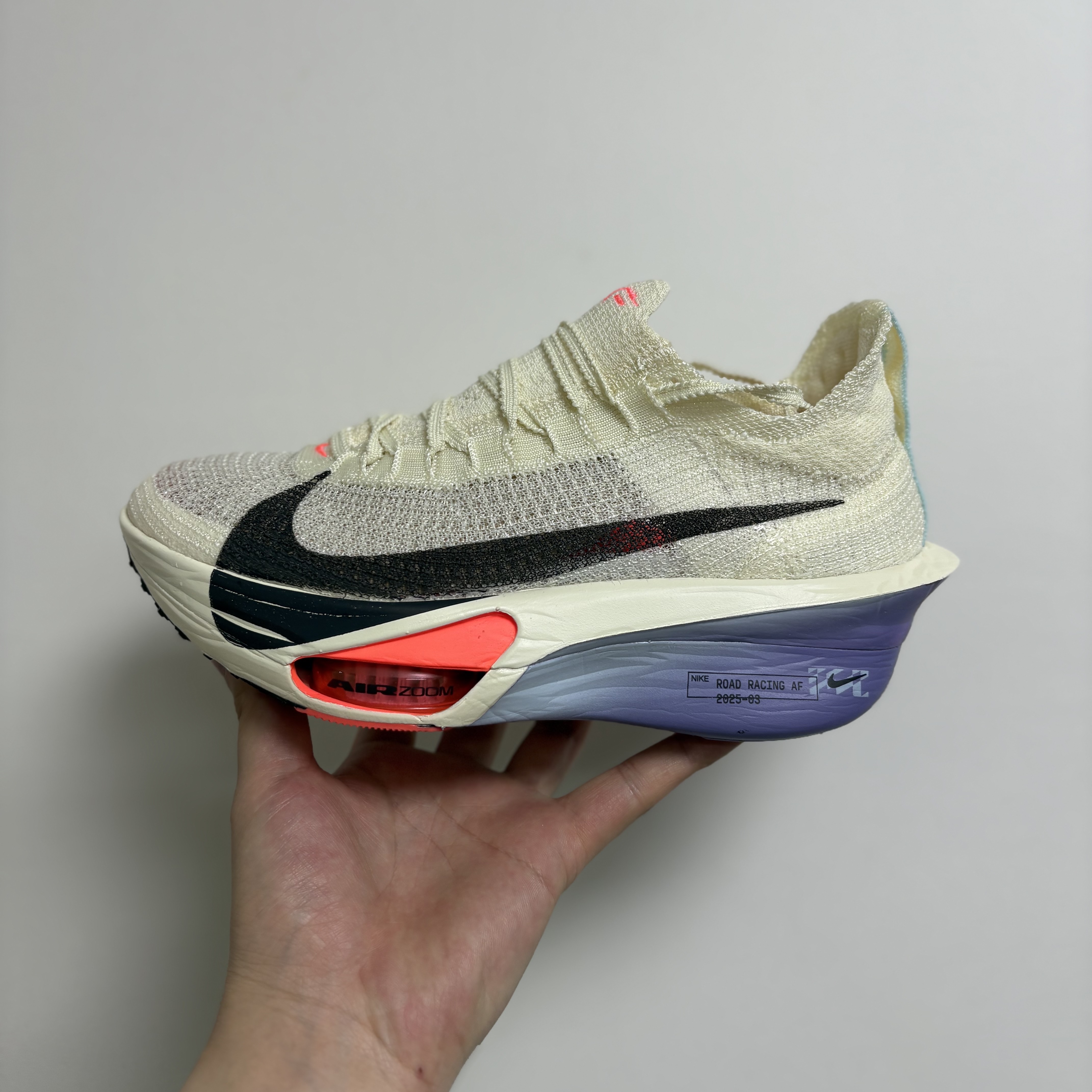 (W) Nike Air Zoom Alphafly Next% 3 Coconut Milk Dusty Amethyst 착용 스타일 - 1