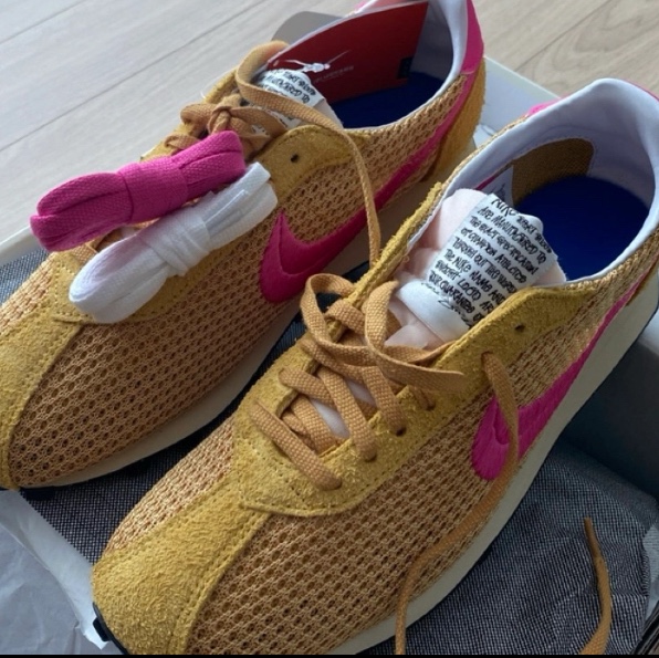 Nike x Stussy LD-1000 SP Sanded Gold and Laser Fuchsia 착용 스타일