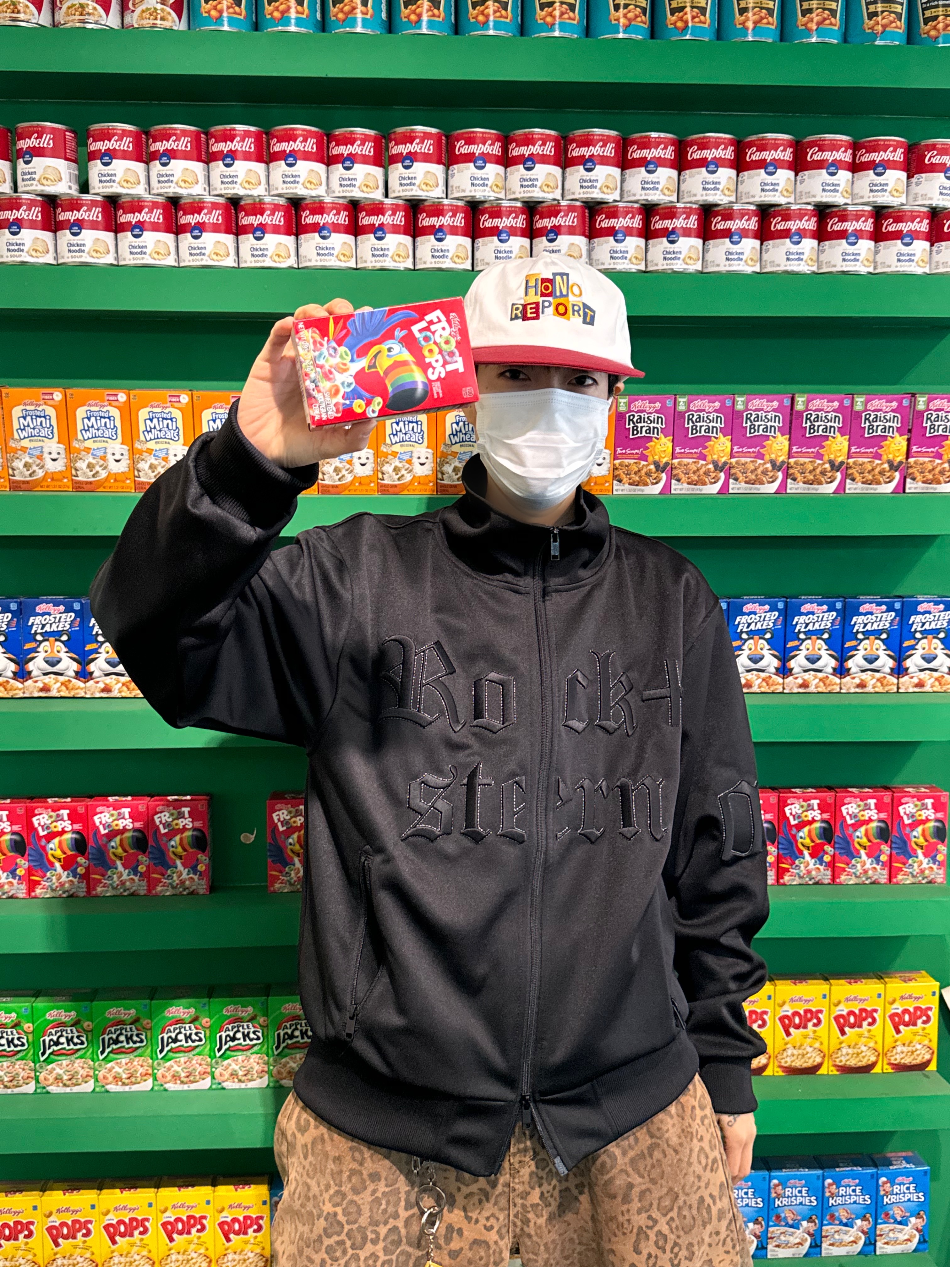 Hono Report Block Logo Cap Red White 착용 스타일