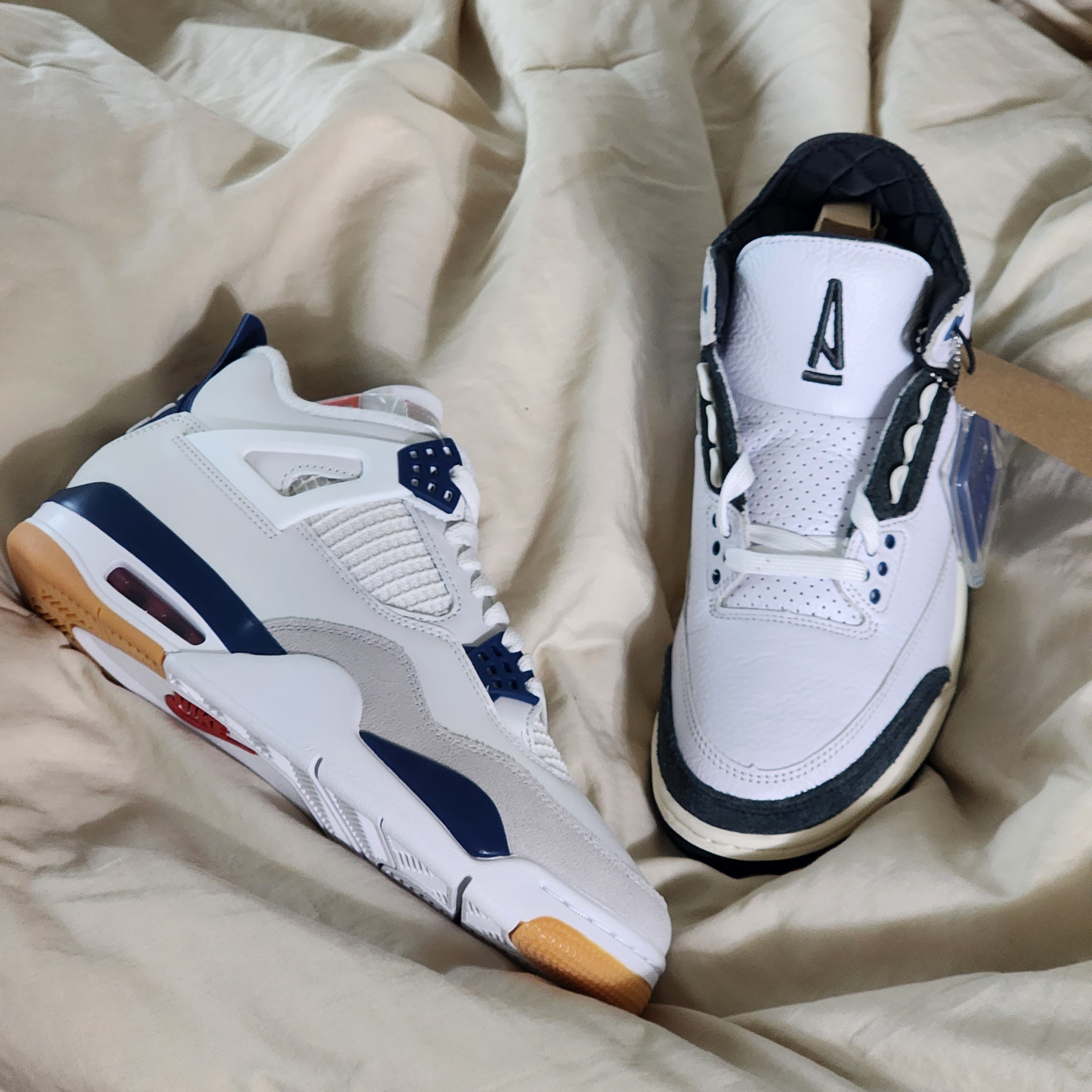 Jordan 4 x Nike SB Retro SP Navy, Jordan 3 x A Ma Maniere Retro OG SP For The Love 착용 스타일