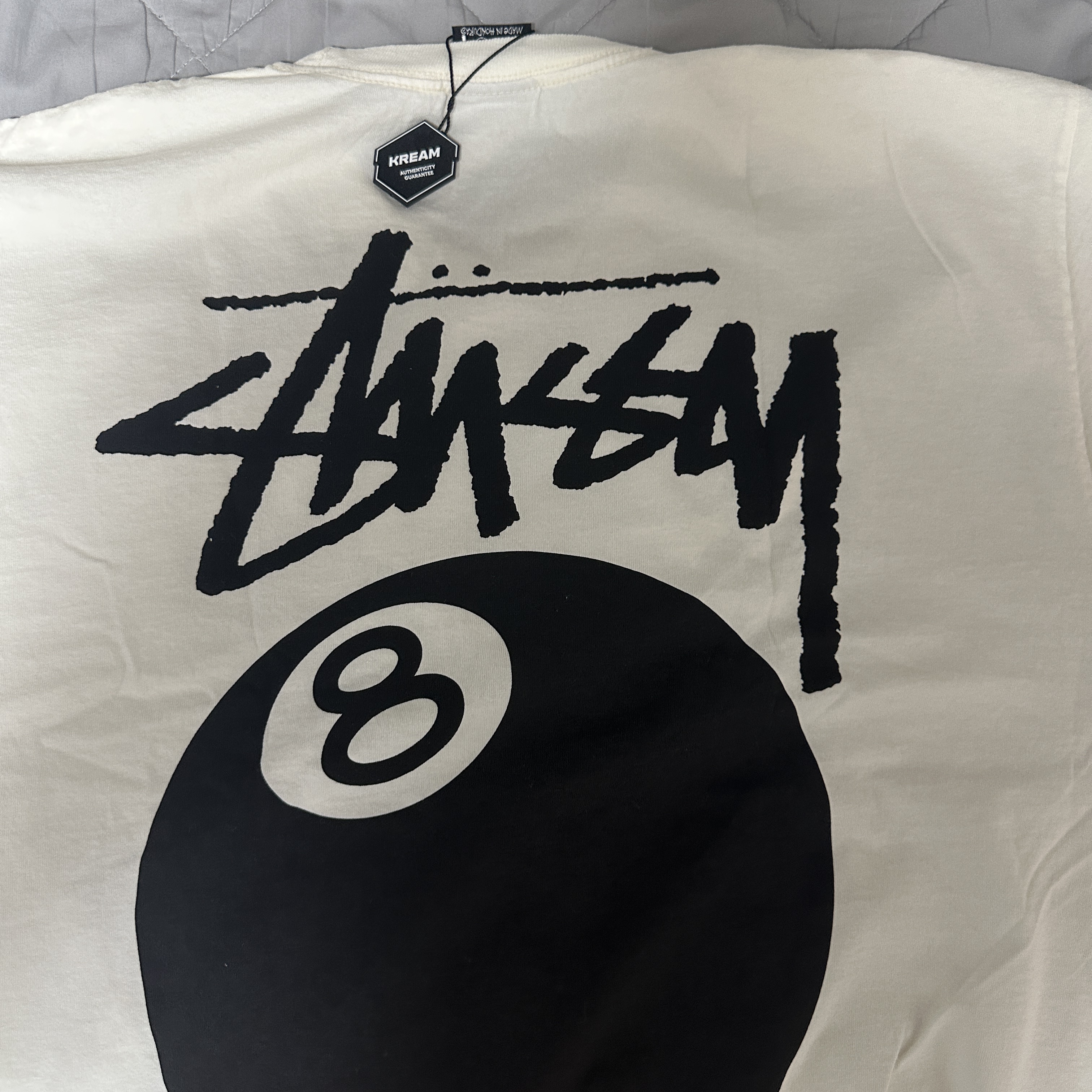Stussy 8 Ball Pigment Dyed T-Shirt Natural 착용 스타일