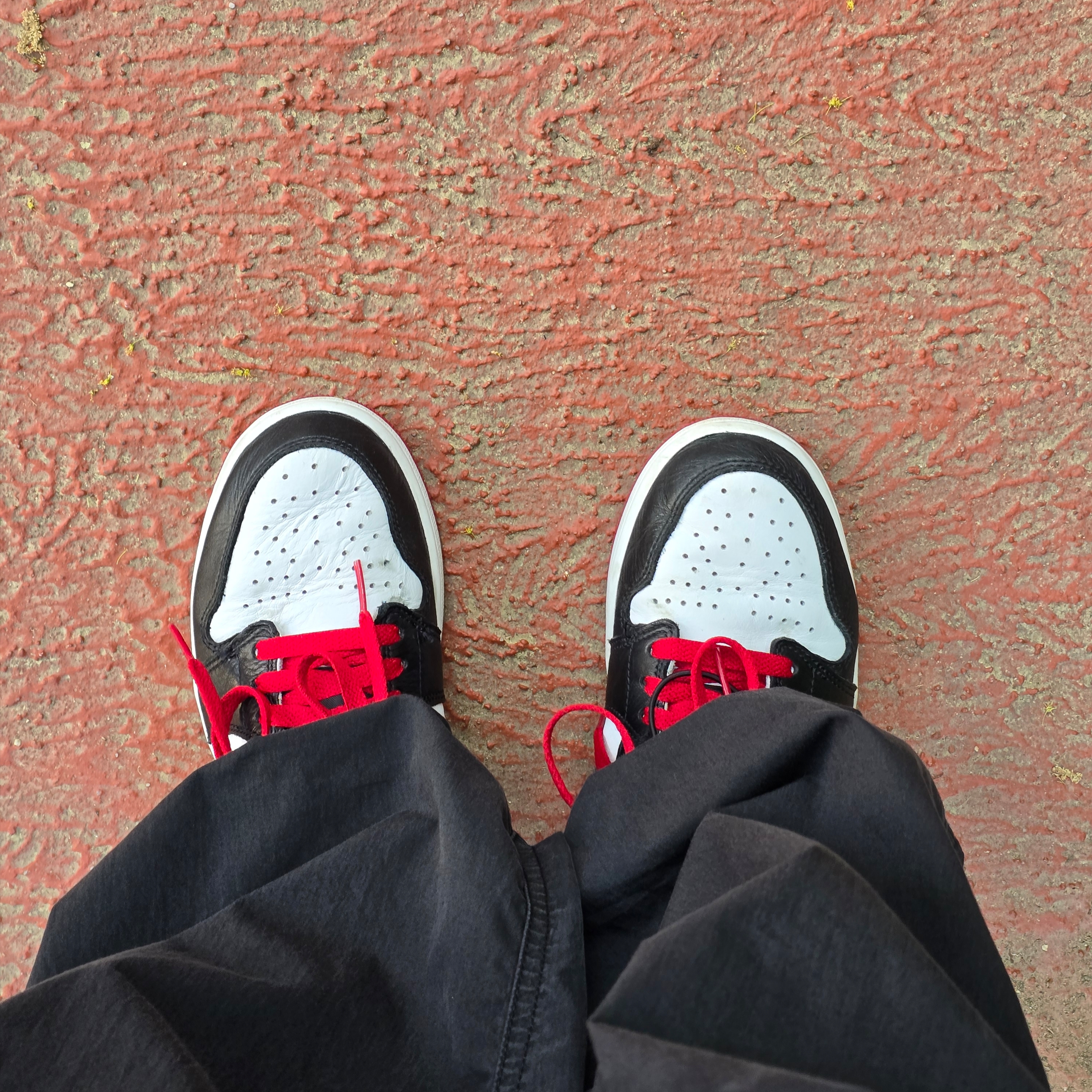 Jordan 1 Retro Low OG Black Toe 착용 스타일