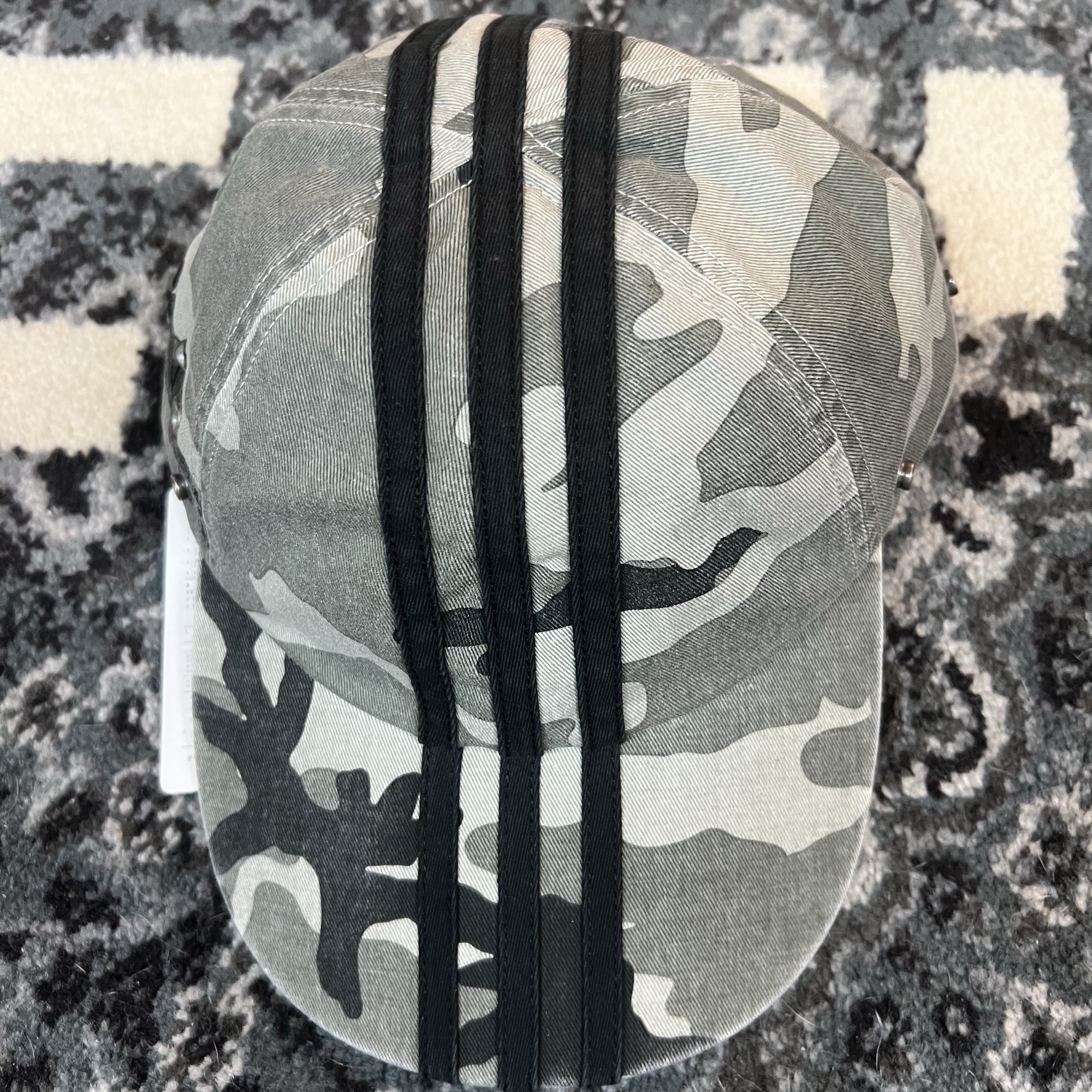 Adidas x Thug Club Cap Black 착용 스타일 - 3