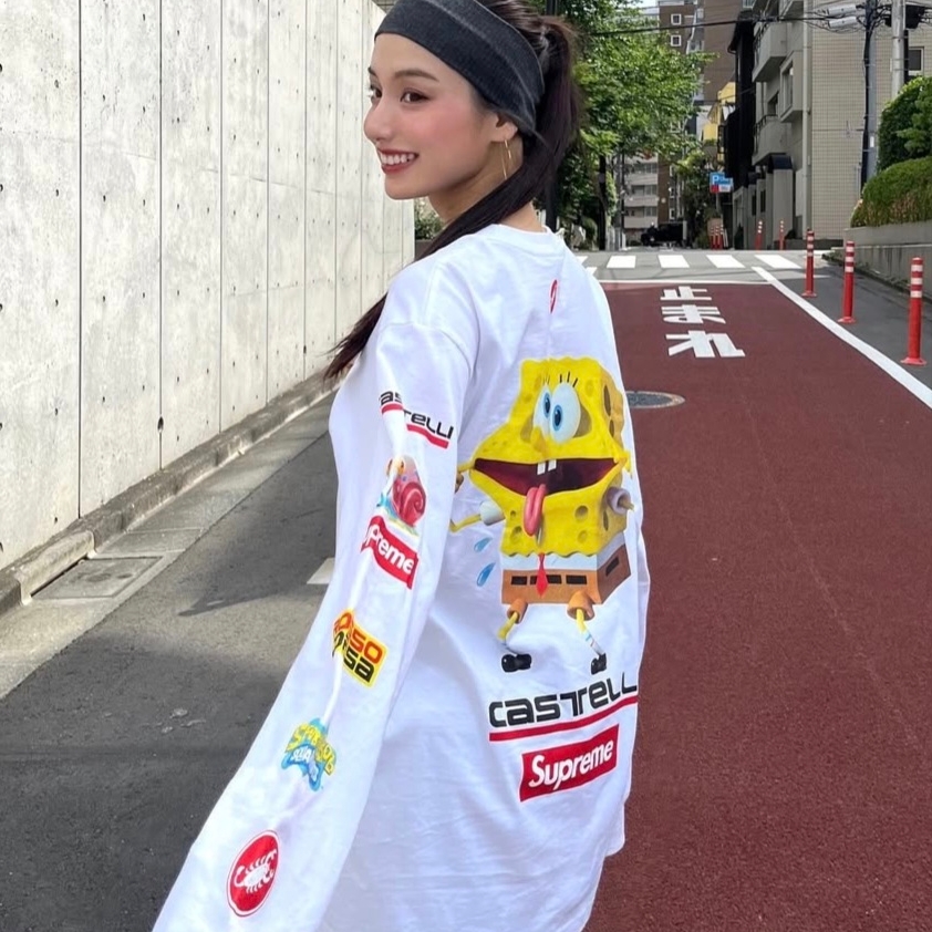 Supreme x SpongeBob SquarePants Castelli Racing L/S T-Shirt White - 25SS, Supreme x SpongeBob SquarePants Castelli Racing L/S T-Shirt Black - 25SS 착용 스타일 - 1