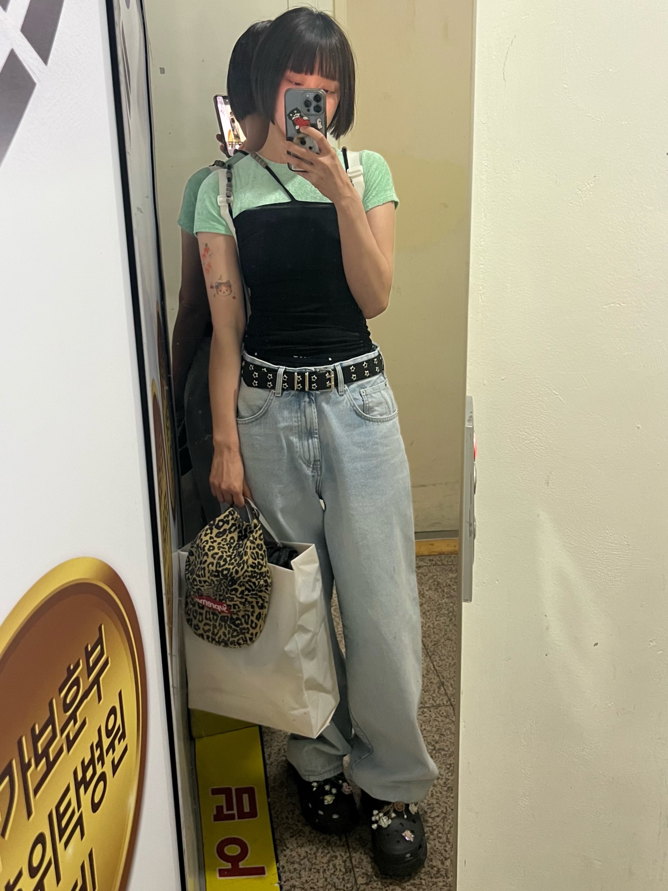 Supreme Washed Chino Twill Camp Cap Leopard - 23FW, Crocs Classic Crush Clog Black 착용 스타일