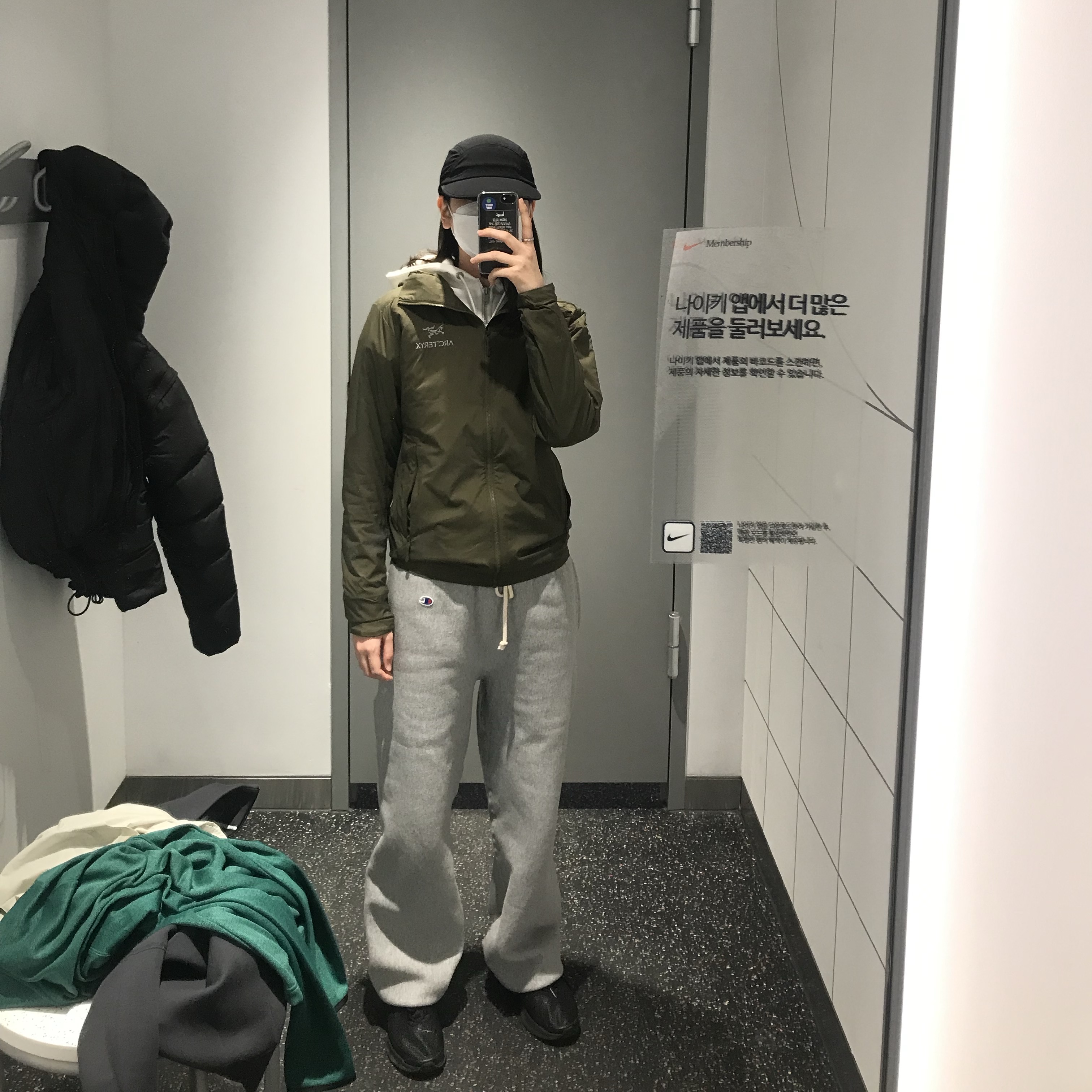 Arc'teryx Atom SL Hoody Tatsu 착용 스타일