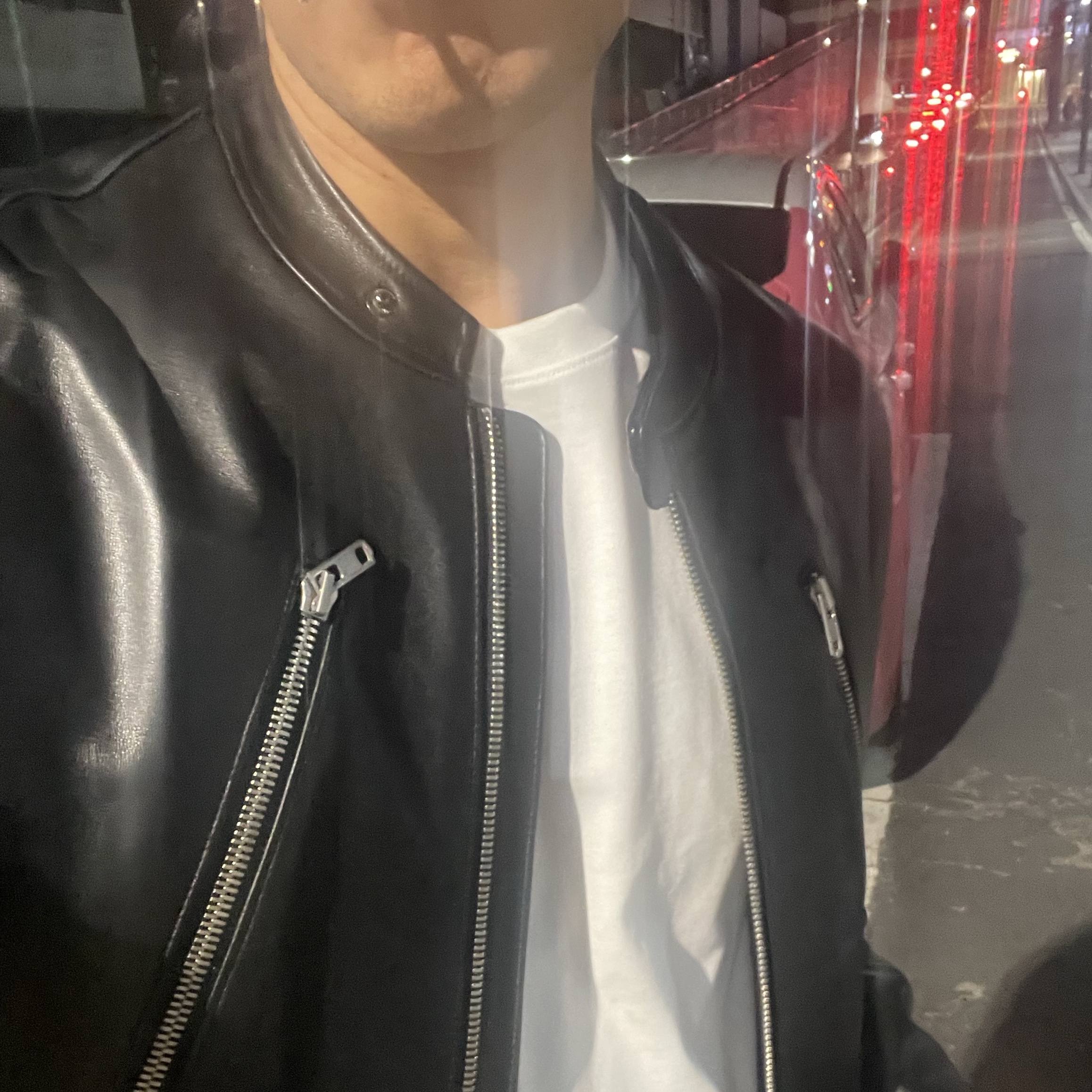 (W) Maison Margiela Denim Jeans With Slash Details Blue Jeans, Gentle Monster x Maison Margiela MM210 Black Clear 착용 스타일 - 5