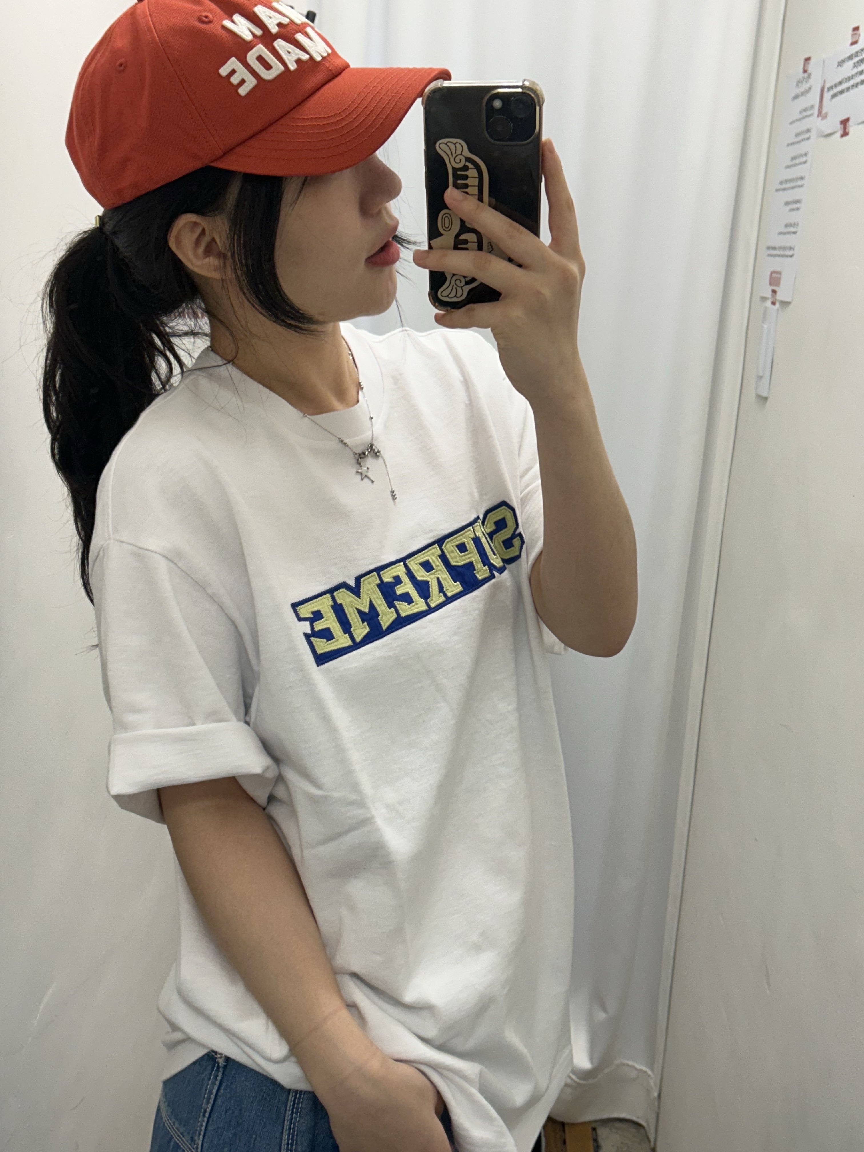 Supreme Satin Applique S/S Top White - 25SS, Human Made 6 Panel Twill Cap Red 착용 스타일 - 1
