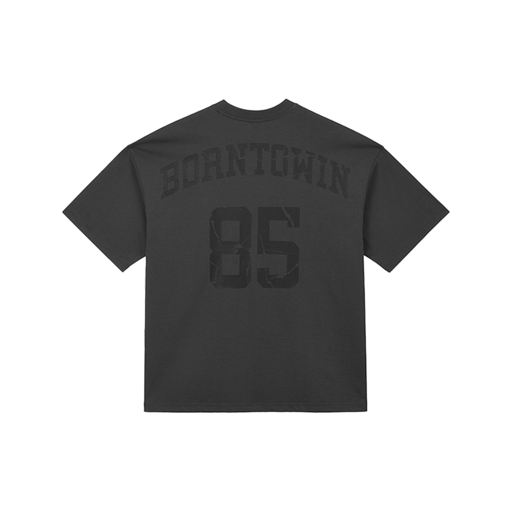 본투윈 85 백 로고 엑스트라핏 티셔츠 차콜