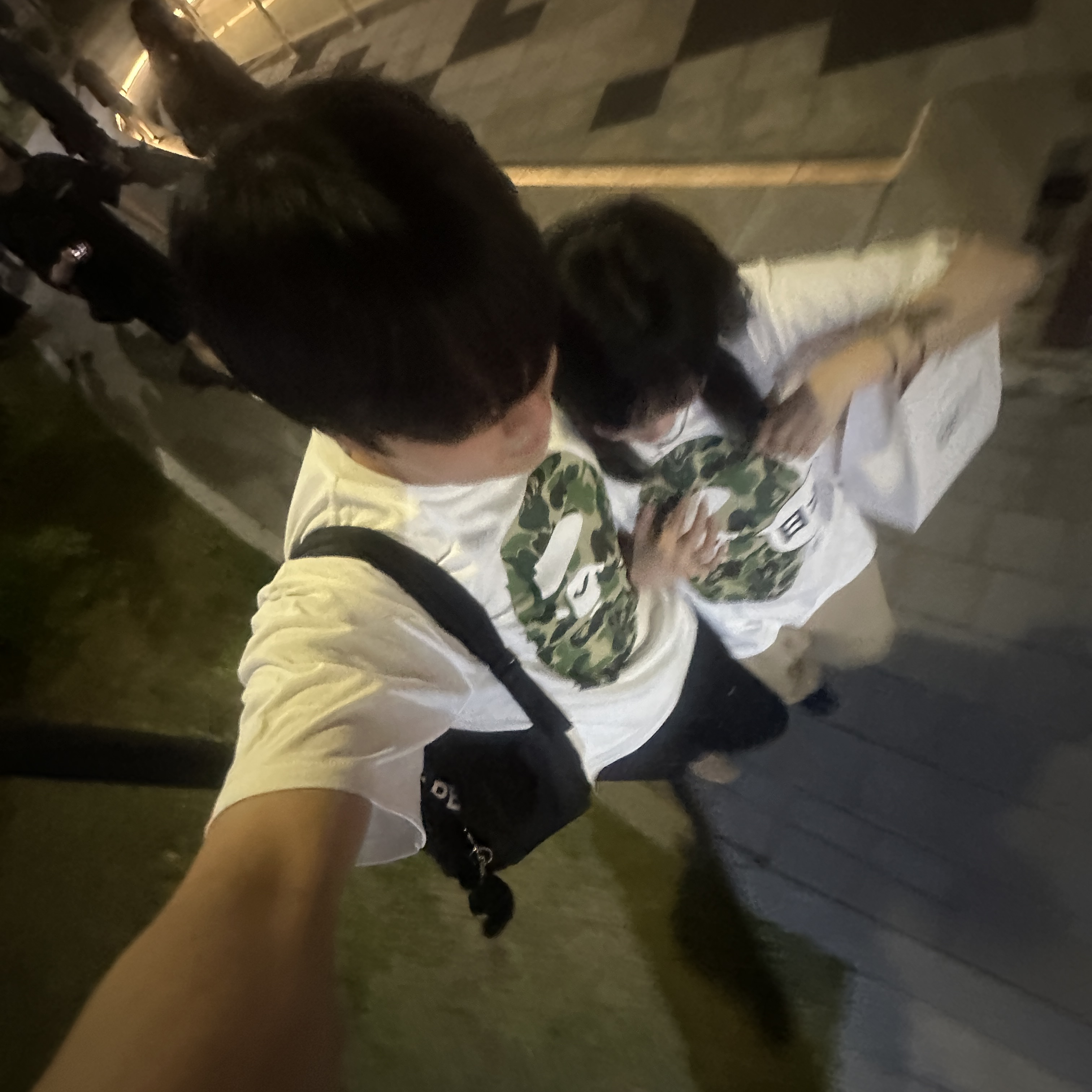 BAPE Japan Big Ape Head City T-Shirt White 착용 스타일 - 1